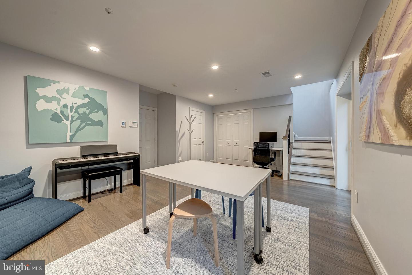 1500 N COLONIAL TER, ARLINGTON, Virginia 22209, 4 Bedrooms Bedrooms, ,2 BathroomsBathrooms,Residential,For sale,1500 N COLONIAL TER,VAAR2067666 MLS # VAAR2067666