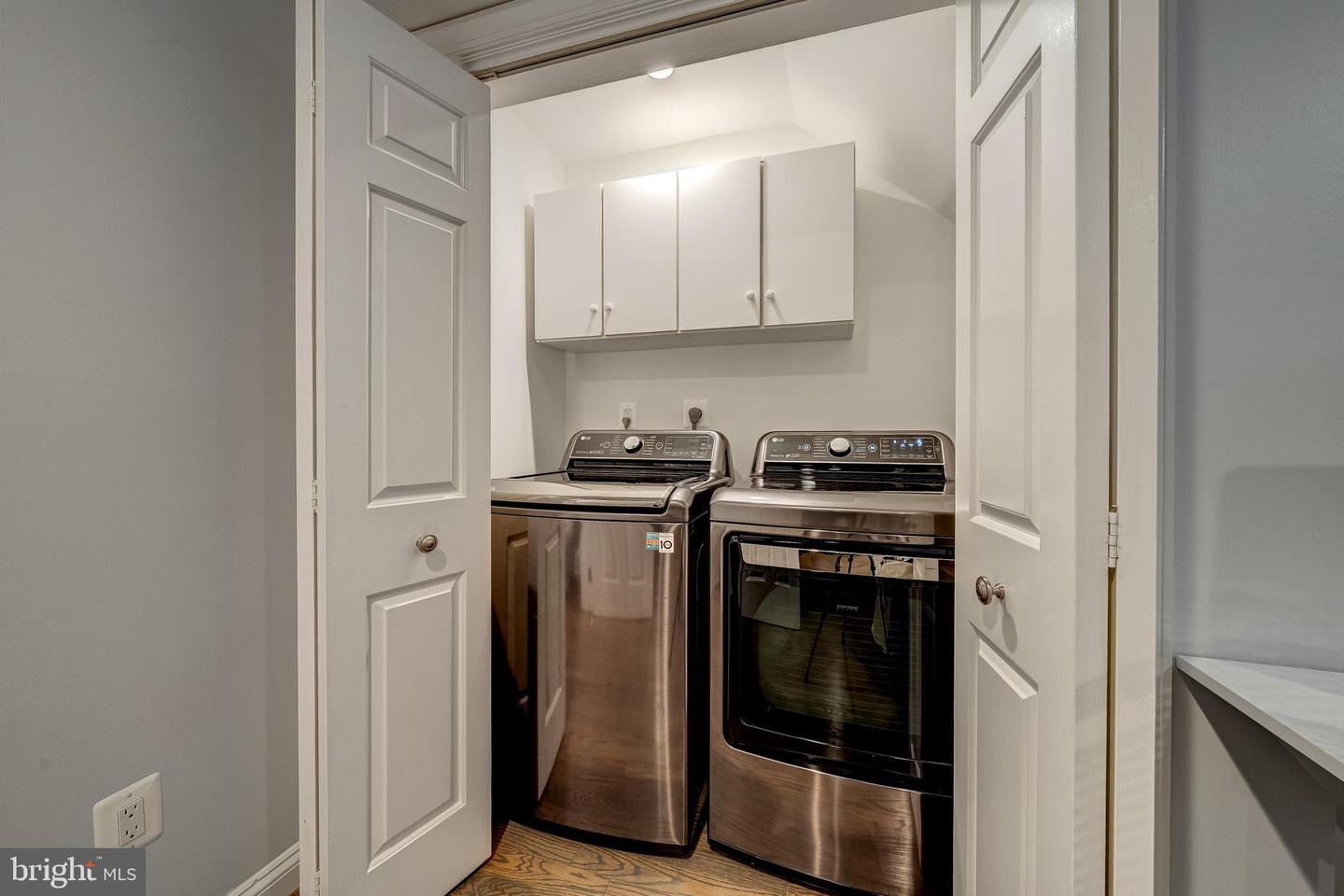 1500 N COLONIAL TER, ARLINGTON, Virginia 22209, 4 Bedrooms Bedrooms, ,2 BathroomsBathrooms,Residential,For sale,1500 N COLONIAL TER,VAAR2067666 MLS # VAAR2067666