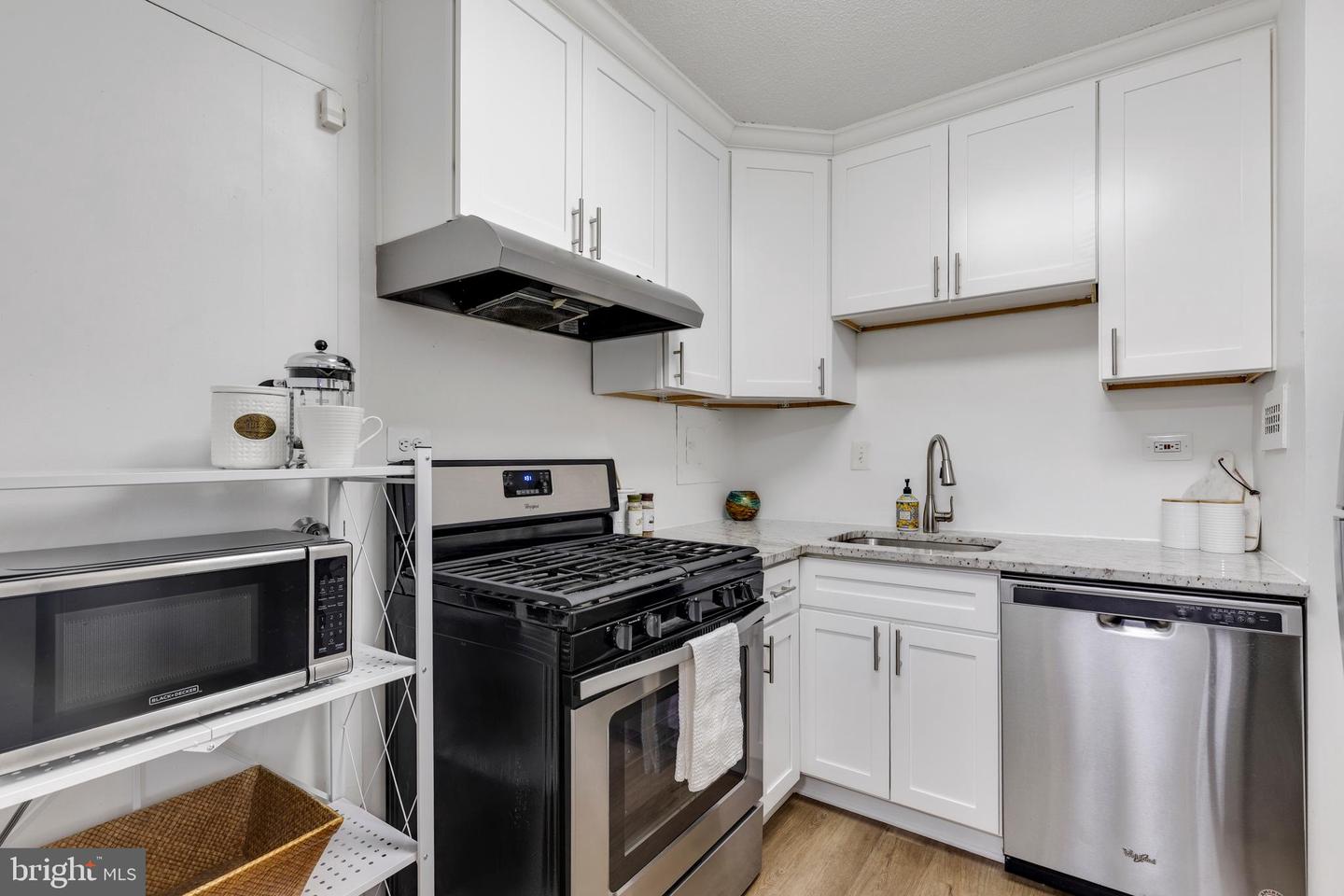 2030 N ADAMS ST #303, ARLINGTON, Virginia 22201, 2 Bedrooms Bedrooms, ,1 BathroomBathrooms,Residential,For sale,2030 N ADAMS ST #303,VAAR2067702 MLS # VAAR2067702