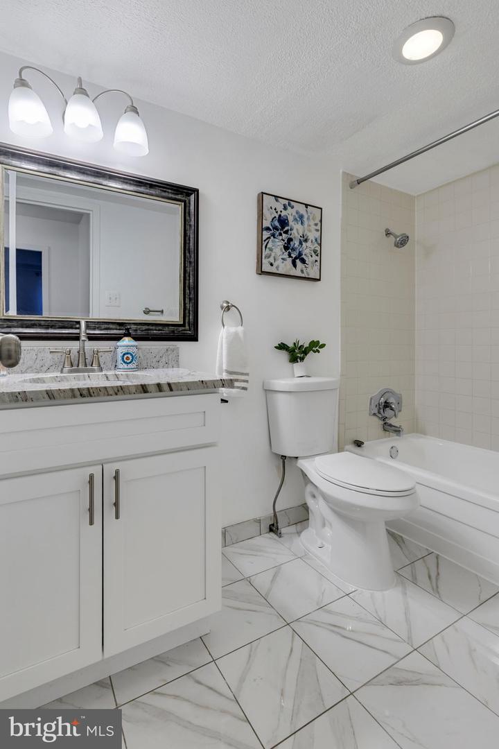 2030 N ADAMS ST #303, ARLINGTON, Virginia 22201, 2 Bedrooms Bedrooms, ,1 BathroomBathrooms,Residential,For sale,2030 N ADAMS ST #303,VAAR2067702 MLS # VAAR2067702