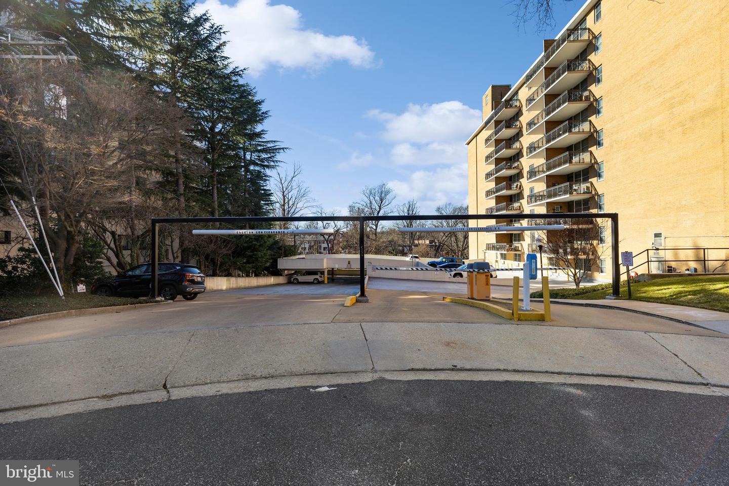 2030 N ADAMS ST #303, ARLINGTON, Virginia 22201, 2 Bedrooms Bedrooms, ,1 BathroomBathrooms,Residential,For sale,2030 N ADAMS ST #303,VAAR2067702 MLS # VAAR2067702