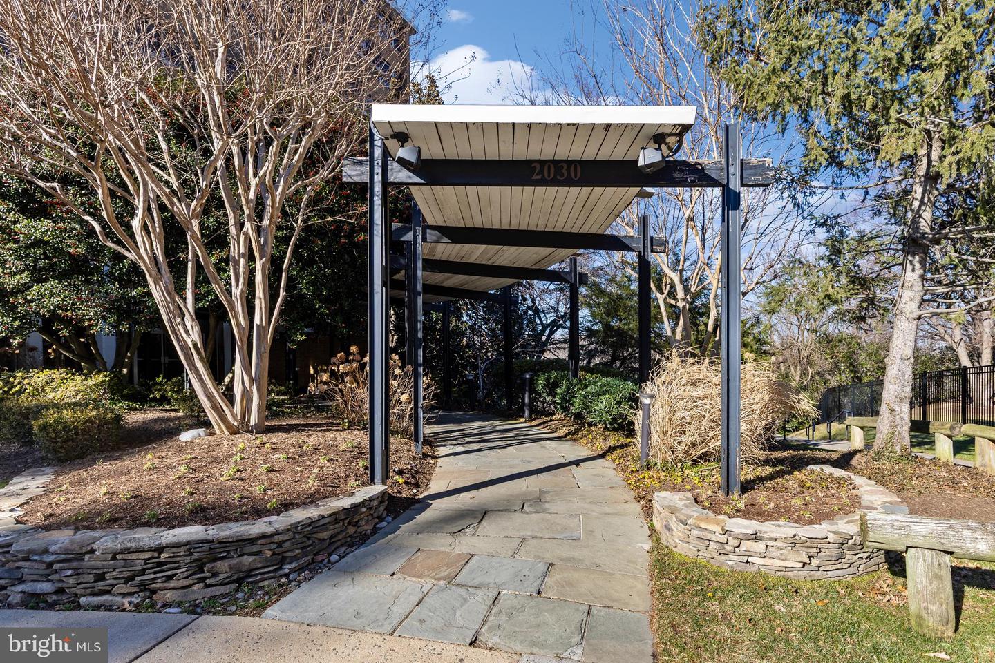 2030 N ADAMS ST #303, ARLINGTON, Virginia 22201, 2 Bedrooms Bedrooms, ,1 BathroomBathrooms,Residential,For sale,2030 N ADAMS ST #303,VAAR2067702 MLS # VAAR2067702
