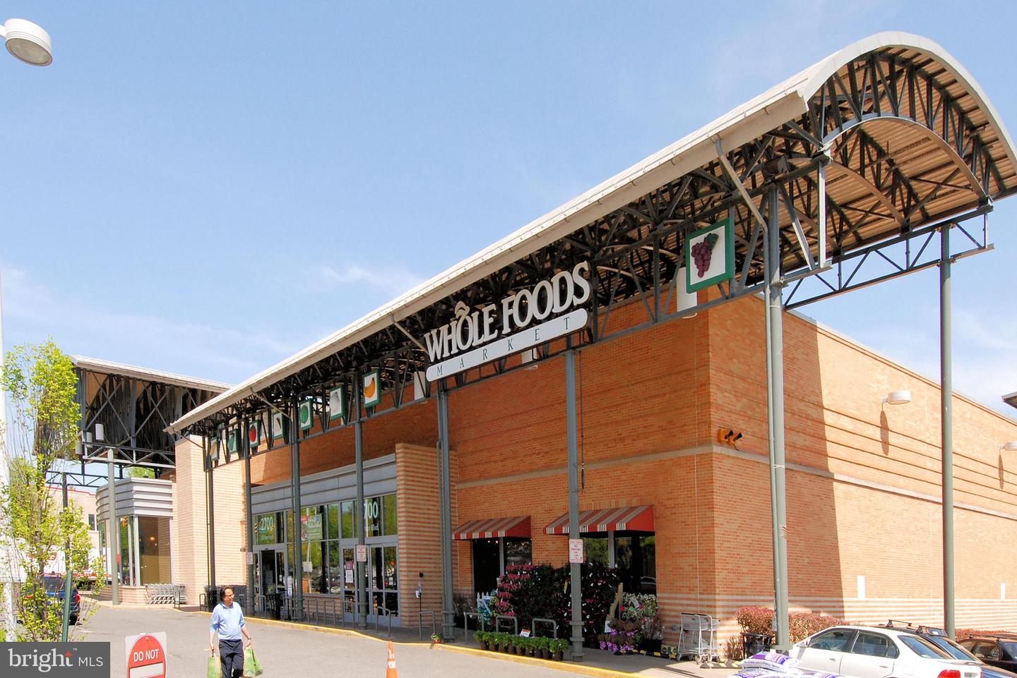 2030 N ADAMS ST #303, ARLINGTON, Virginia 22201, 2 Bedrooms Bedrooms, ,1 BathroomBathrooms,Residential,For sale,2030 N ADAMS ST #303,VAAR2067702 MLS # VAAR2067702