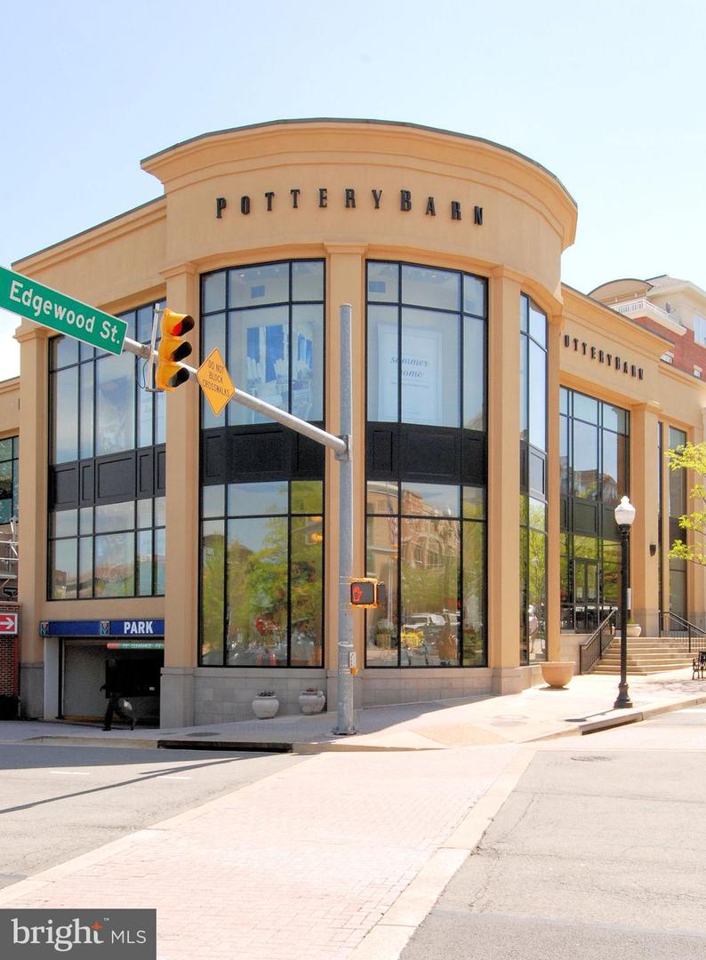 2030 N ADAMS ST #303, ARLINGTON, Virginia 22201, 2 Bedrooms Bedrooms, ,1 BathroomBathrooms,Residential,For sale,2030 N ADAMS ST #303,VAAR2067702 MLS # VAAR2067702