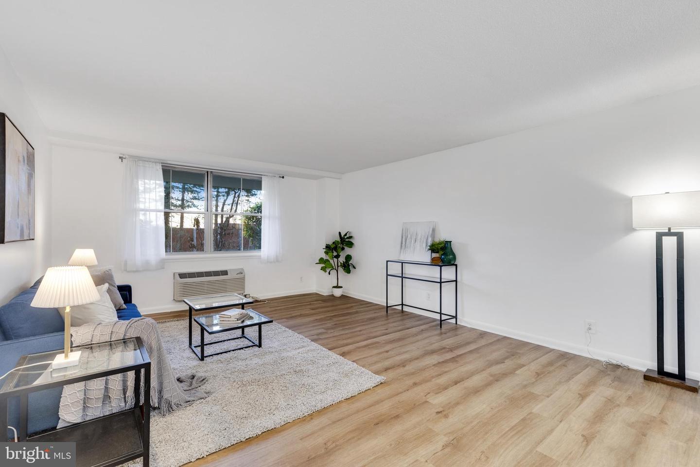 2030 N ADAMS ST #303, ARLINGTON, Virginia 22201, 2 Bedrooms Bedrooms, ,1 BathroomBathrooms,Residential,For sale,2030 N ADAMS ST #303,VAAR2067702 MLS # VAAR2067702