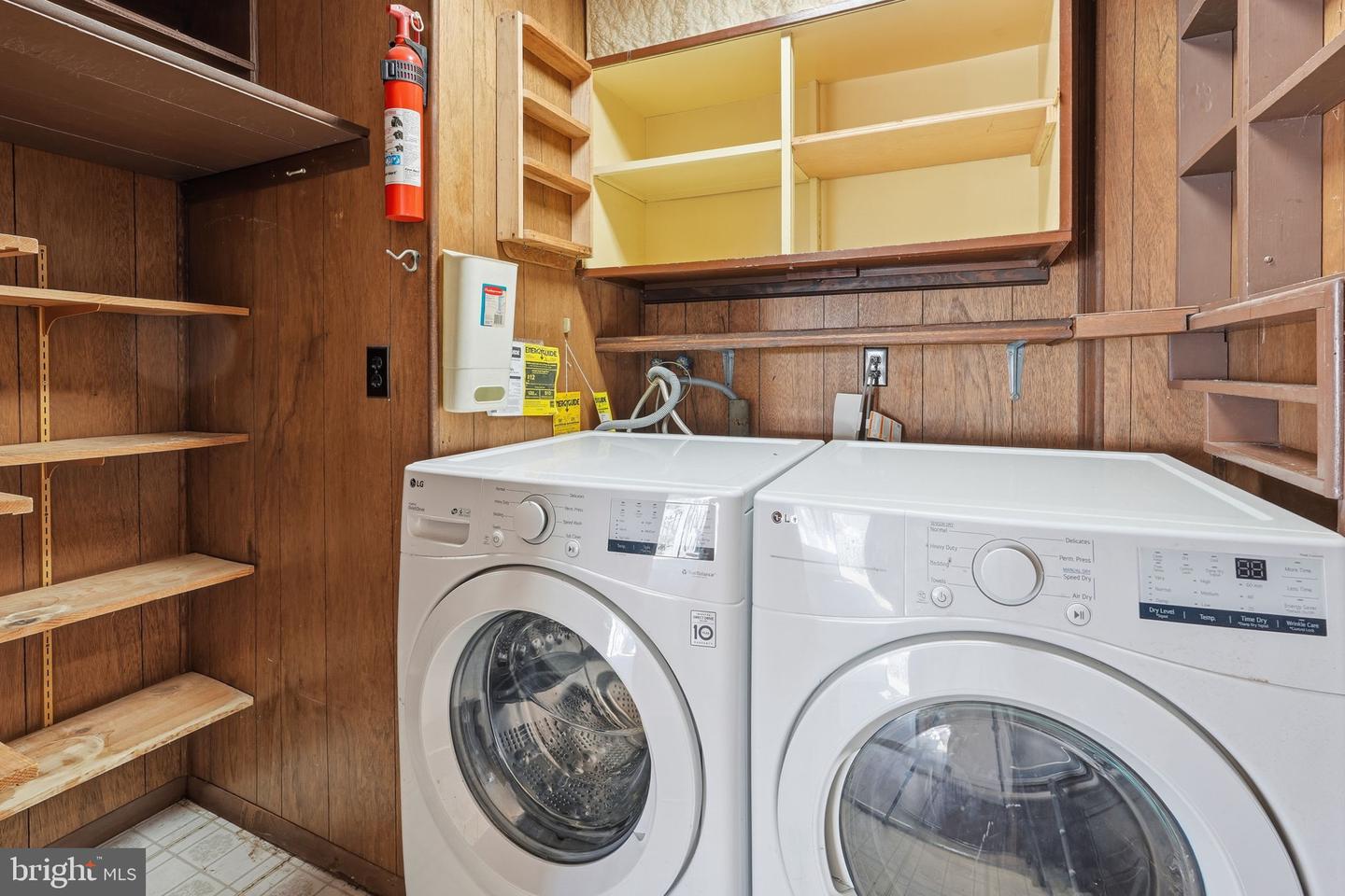 4811 WILBY CT, ALEXANDRIA, Virginia 22310, 4 Bedrooms Bedrooms, ,2 BathroomsBathrooms,Residential,For sale,4811 WILBY CT,VAFX2285596 MLS # VAFX2285596