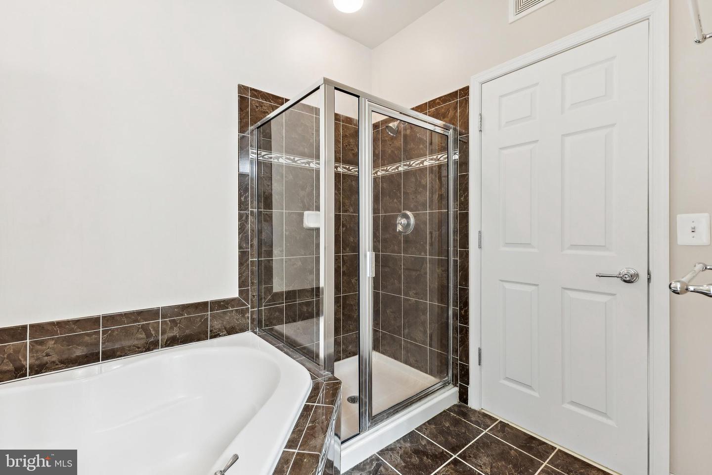 14762 POTOMAC BRANCH DR, WOODBRIDGE, Virginia 22191, 3 Bedrooms Bedrooms, ,2 BathroomsBathrooms,Residential,For sale,14762 POTOMAC BRANCH DR,VAPW2110506 MLS # VAPW2110506