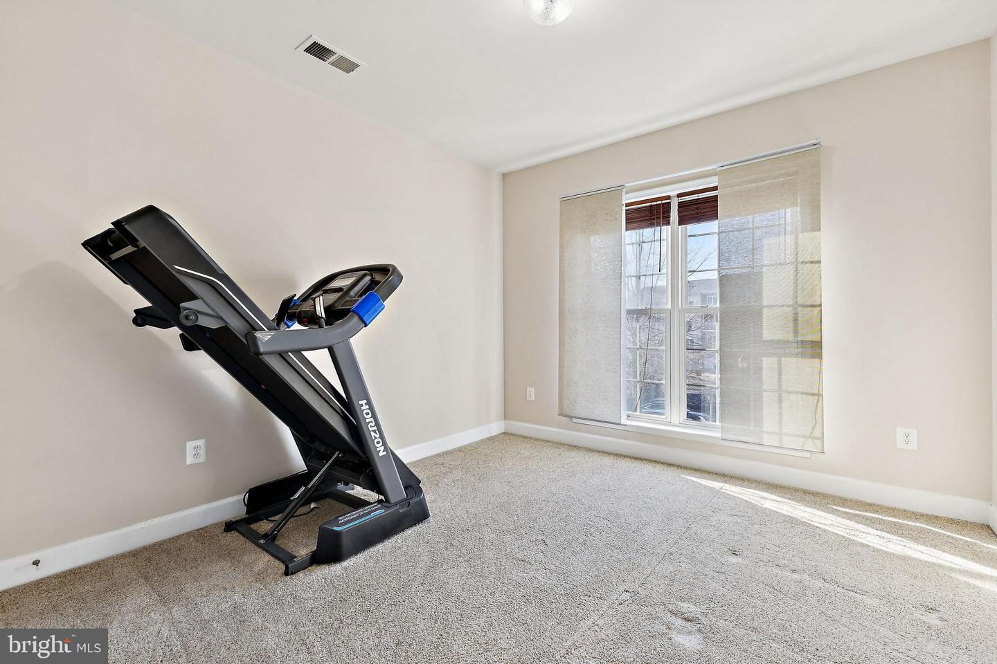 14762 POTOMAC BRANCH DR, WOODBRIDGE, Virginia 22191, 3 Bedrooms Bedrooms, ,2 BathroomsBathrooms,Residential,For sale,14762 POTOMAC BRANCH DR,VAPW2110506 MLS # VAPW2110506