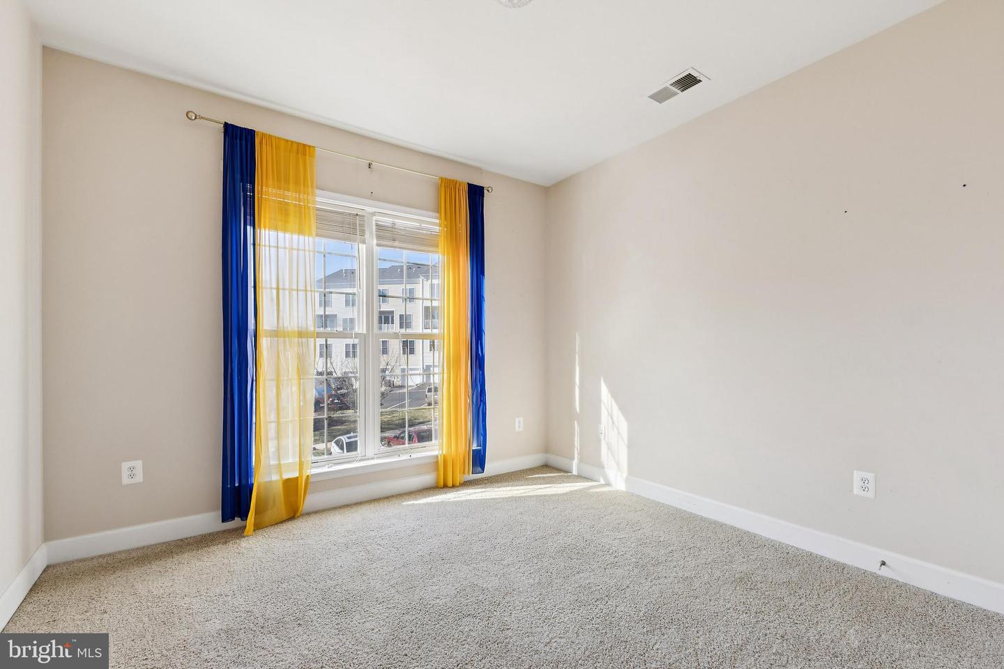 14762 POTOMAC BRANCH DR, WOODBRIDGE, Virginia 22191, 3 Bedrooms Bedrooms, ,2 BathroomsBathrooms,Residential,For sale,14762 POTOMAC BRANCH DR,VAPW2110506 MLS # VAPW2110506