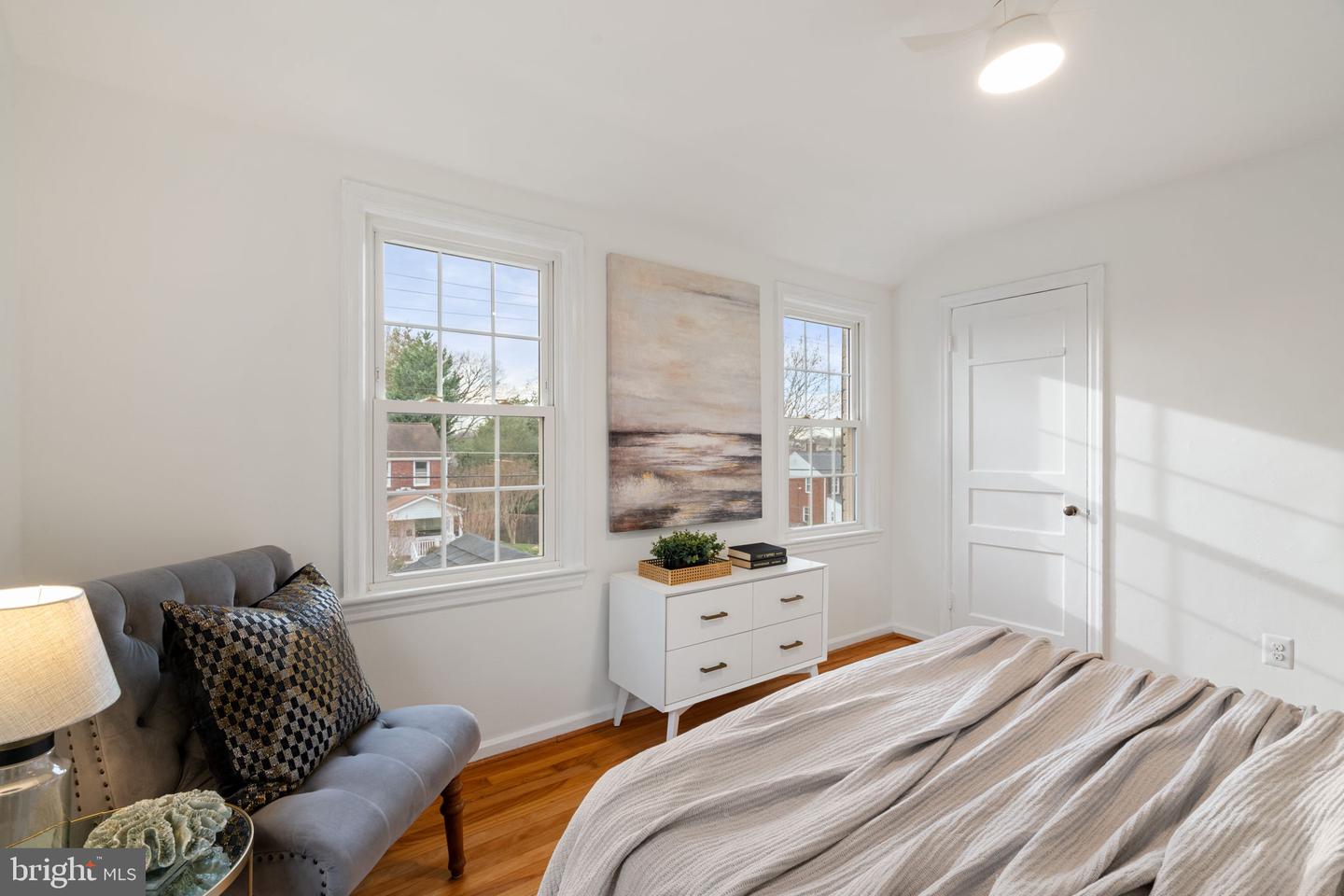 5915 EDGEHILL DR, ALEXANDRIA, Virginia 22303, 3 Bedrooms Bedrooms, ,2 BathroomsBathrooms,Residential,For sale,5915 EDGEHILL DR,VAFX2285658 MLS # VAFX2285658