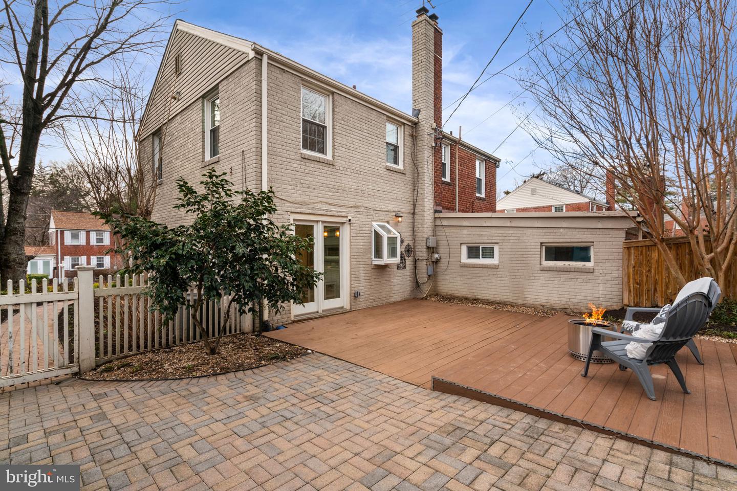 5915 EDGEHILL DR, ALEXANDRIA, Virginia 22303, 3 Bedrooms Bedrooms, ,2 BathroomsBathrooms,Residential,For sale,5915 EDGEHILL DR,VAFX2285658 MLS # VAFX2285658