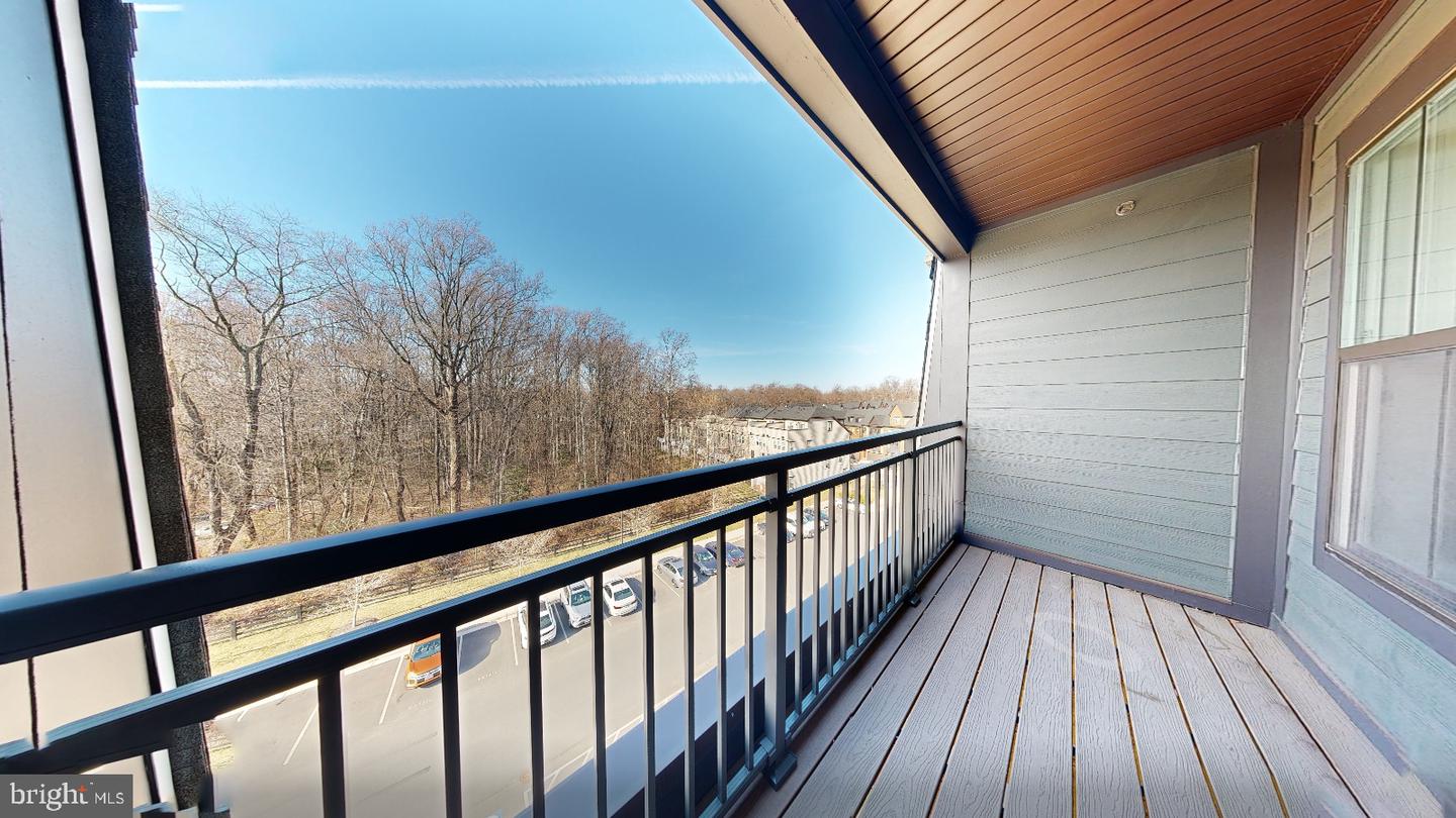 3925 FAIR RIDGE DR #503, FAIRFAX, Virginia 22033, 2 Bedrooms Bedrooms, ,2 BathroomsBathrooms,Residential,For sale,3925 FAIR RIDGE DR #503,VAFX2285756 MLS # VAFX2285756