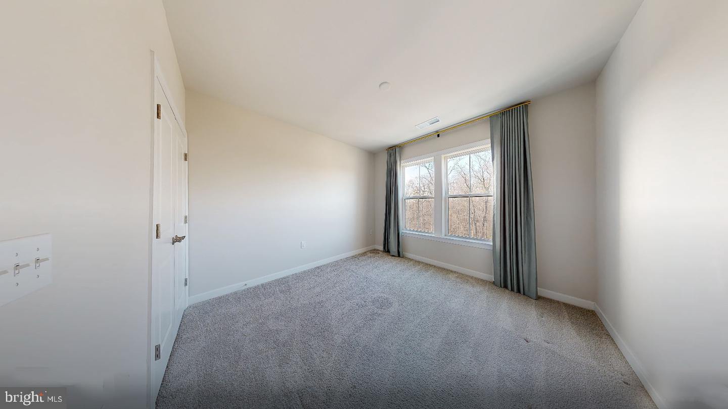3925 FAIR RIDGE DR #503, FAIRFAX, Virginia 22033, 2 Bedrooms Bedrooms, ,2 BathroomsBathrooms,Residential,For sale,3925 FAIR RIDGE DR #503,VAFX2285756 MLS # VAFX2285756