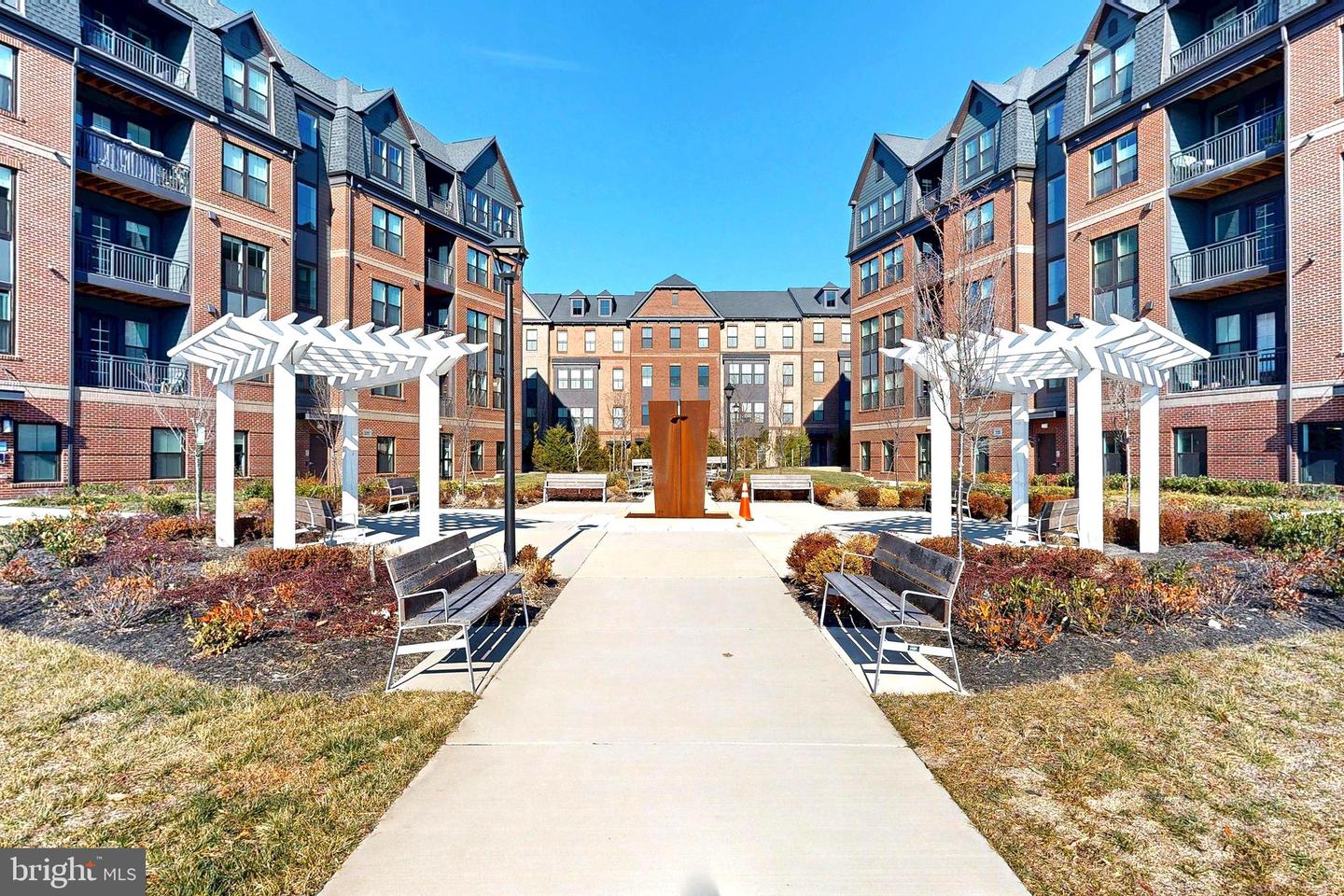 3925 FAIR RIDGE DR #503, FAIRFAX, Virginia 22033, 2 Bedrooms Bedrooms, ,2 BathroomsBathrooms,Residential,For sale,3925 FAIR RIDGE DR #503,VAFX2285756 MLS # VAFX2285756