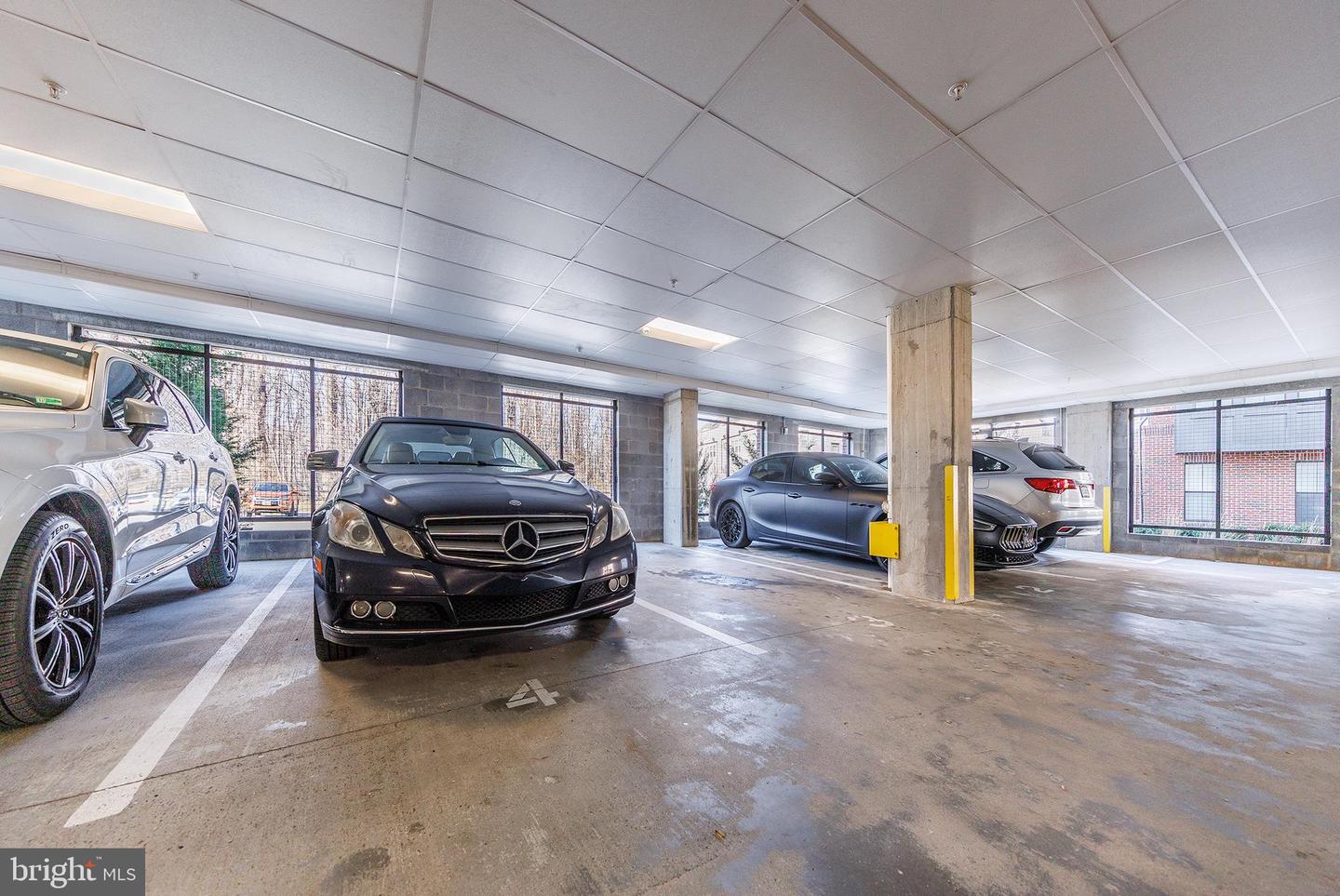 3925 FAIR RIDGE DR #503, FAIRFAX, Virginia 22033, 2 Bedrooms Bedrooms, ,2 BathroomsBathrooms,Residential,For sale,3925 FAIR RIDGE DR #503,VAFX2285756 MLS # VAFX2285756