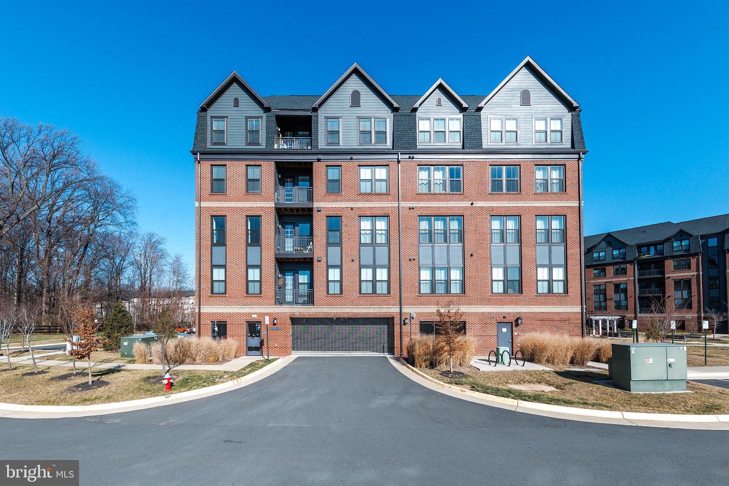 3925 FAIR RIDGE DR #503, FAIRFAX, Virginia 22033, 2 Bedrooms Bedrooms, ,2 BathroomsBathrooms,Residential,For sale,3925 FAIR RIDGE DR #503,VAFX2285756 MLS # VAFX2285756
