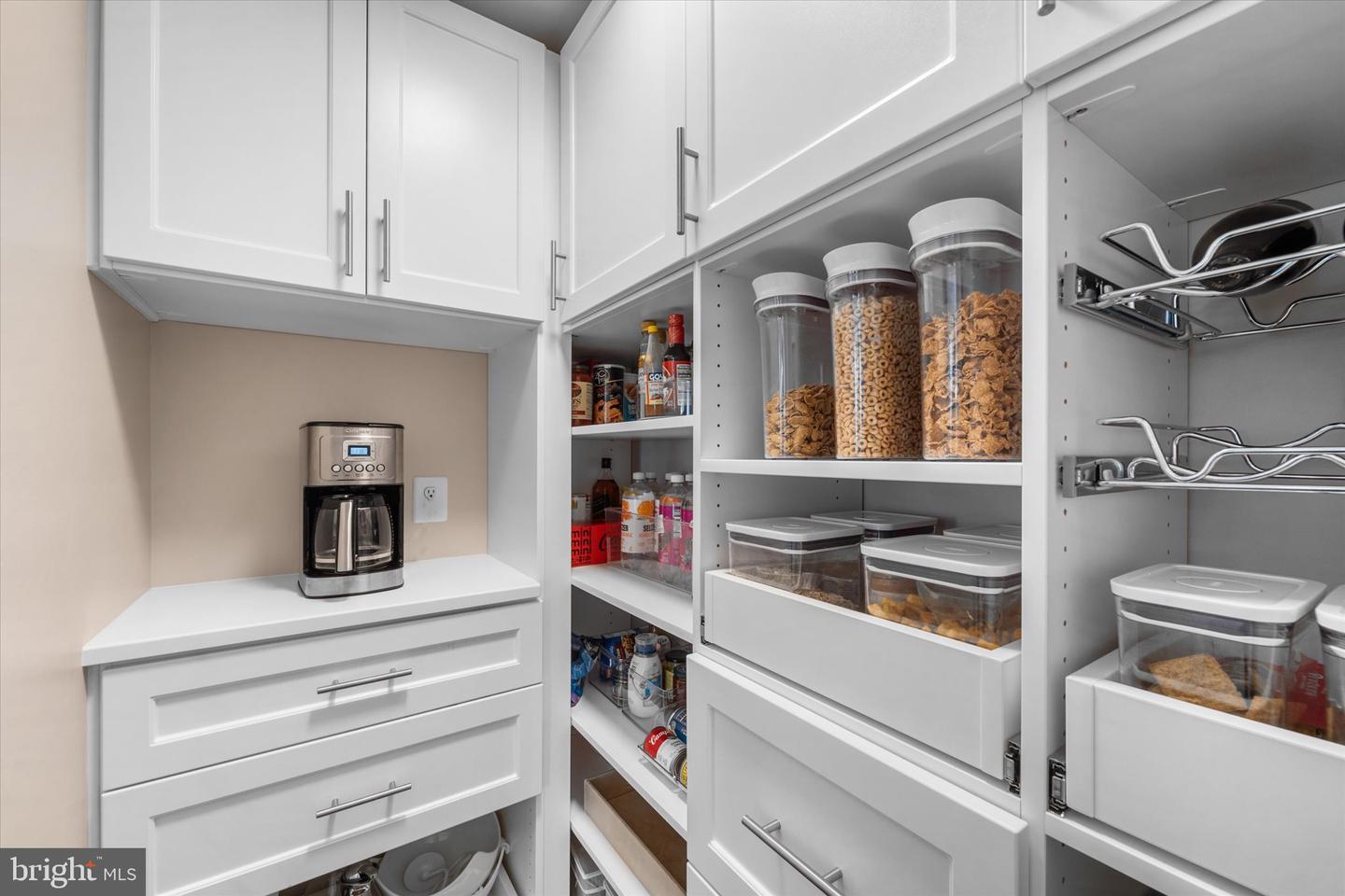 6201 CHAMPION OAK CT, FALLS CHURCH, Virginia 22044, 5 Bedrooms Bedrooms, ,4 BathroomsBathrooms,Residential,For sale,6201 CHAMPION OAK CT,VAFX2285910 MLS # VAFX2285910