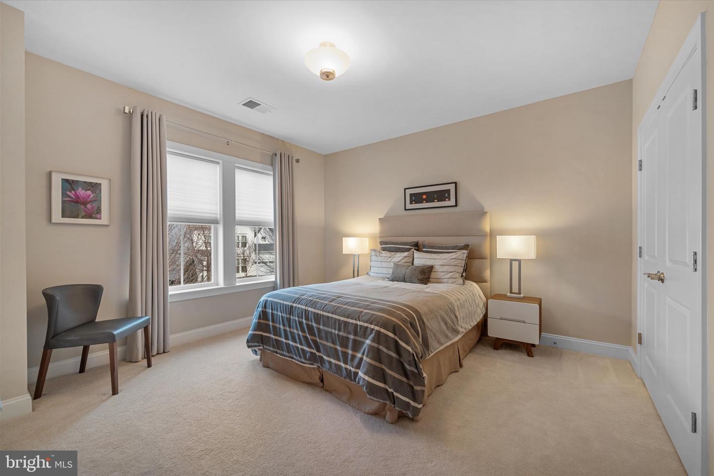 6201 CHAMPION OAK CT, FALLS CHURCH, Virginia 22044, 5 Bedrooms Bedrooms, ,4 BathroomsBathrooms,Residential,For sale,6201 CHAMPION OAK CT,VAFX2285910 MLS # VAFX2285910