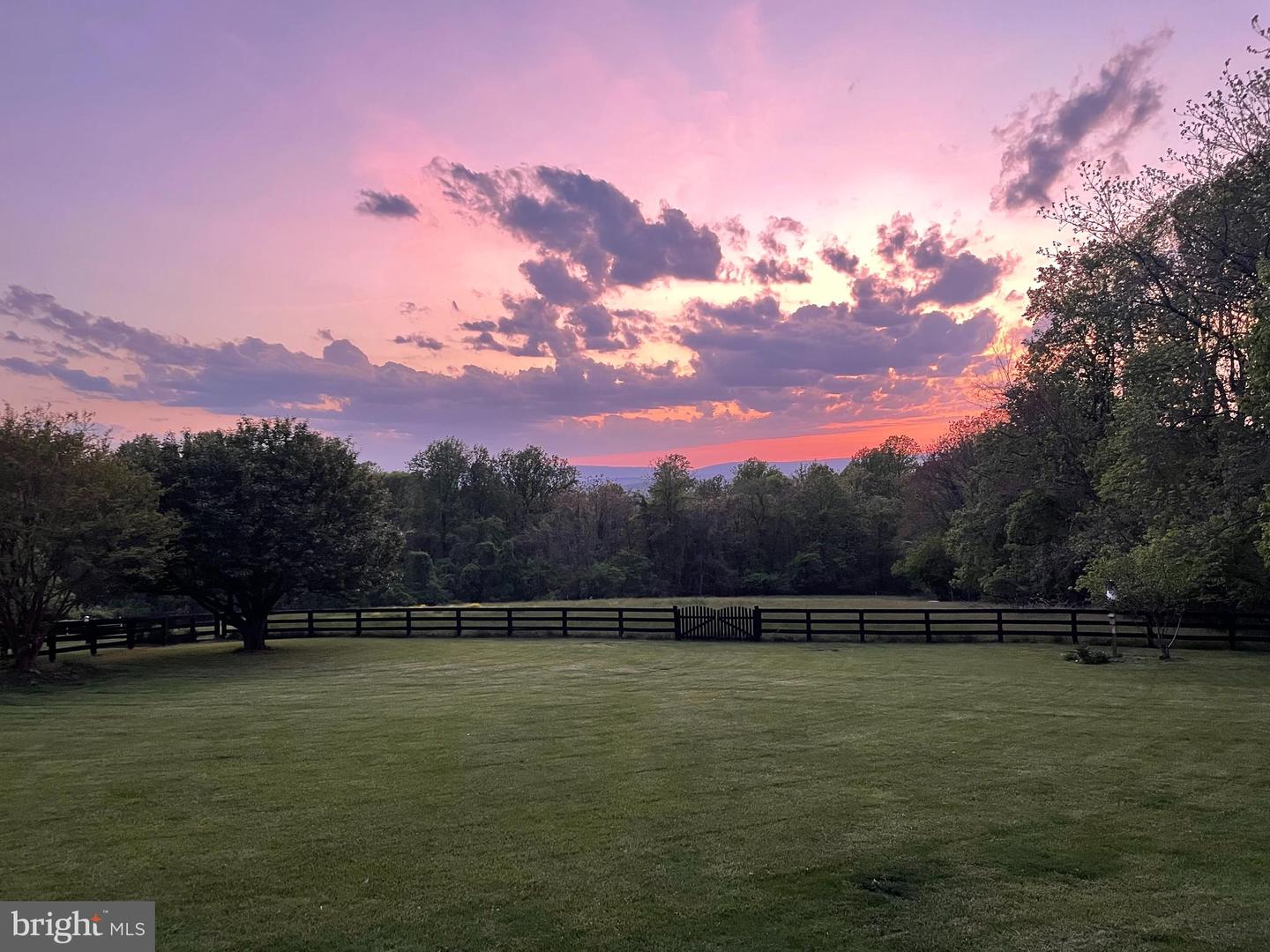 19075 FOXGREEN CIR, LEESBURG, Virginia 20175, 4 Bedrooms Bedrooms, ,4 BathroomsBathrooms,Residential,For sale,19075 FOXGREEN CIR,VALO2114014 MLS # VALO2114014