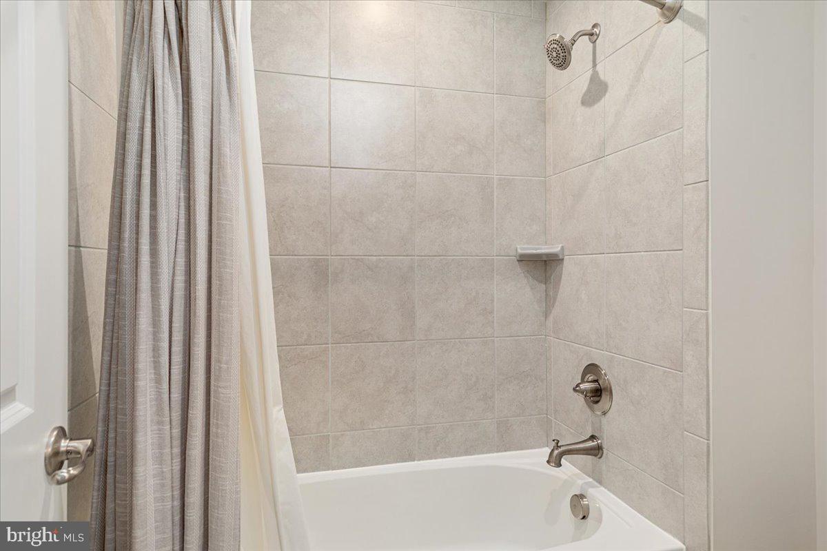 12222 CRANFORD DR, WOODBRIDGE, Virginia 22192, 4 Bedrooms Bedrooms, ,4 BathroomsBathrooms,Residential,For sale,12222 CRANFORD DR,VAPW2110642 MLS # VAPW2110642