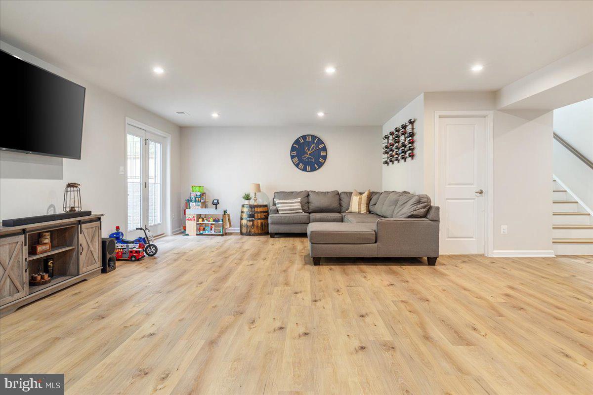 12222 CRANFORD DR, WOODBRIDGE, Virginia 22192, 4 Bedrooms Bedrooms, ,4 BathroomsBathrooms,Residential,For sale,12222 CRANFORD DR,VAPW2110642 MLS # VAPW2110642