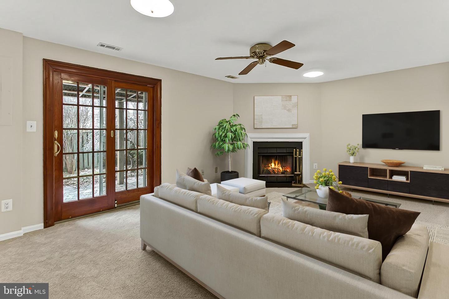 13855 LAURA RATCLIFF CT, CENTREVILLE, Virginia 20121, 3 Bedrooms Bedrooms, ,2 BathroomsBathrooms,Residential,For sale,13855 LAURA RATCLIFF CT,VAFX2285964 MLS # VAFX2285964