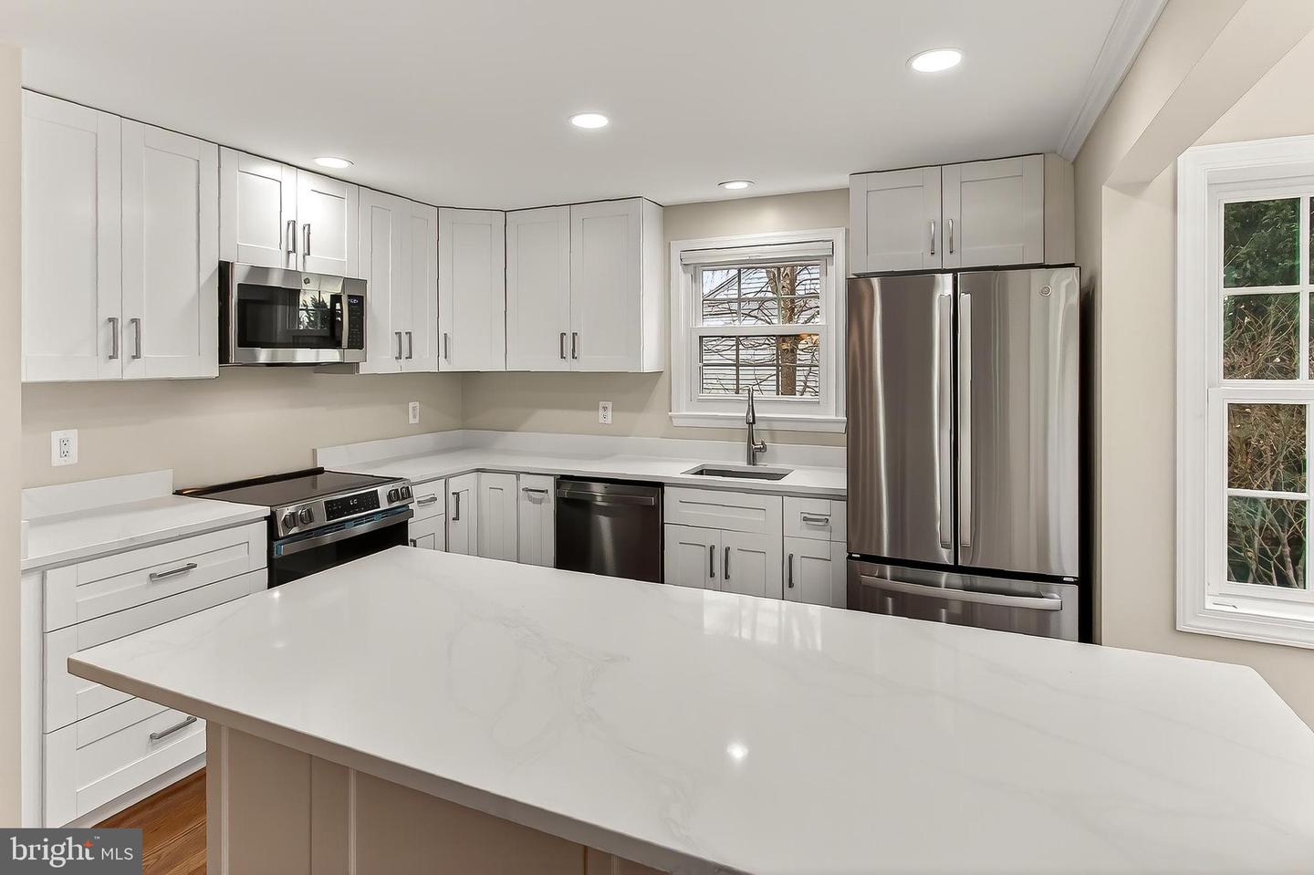 13855 LAURA RATCLIFF CT, CENTREVILLE, Virginia 20121, 3 Bedrooms Bedrooms, ,2 BathroomsBathrooms,Residential,For sale,13855 LAURA RATCLIFF CT,VAFX2285964 MLS # VAFX2285964