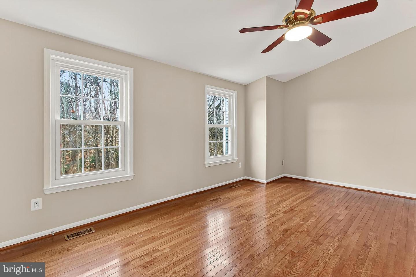 13855 LAURA RATCLIFF CT, CENTREVILLE, Virginia 20121, 3 Bedrooms Bedrooms, ,2 BathroomsBathrooms,Residential,For sale,13855 LAURA RATCLIFF CT,VAFX2285964 MLS # VAFX2285964