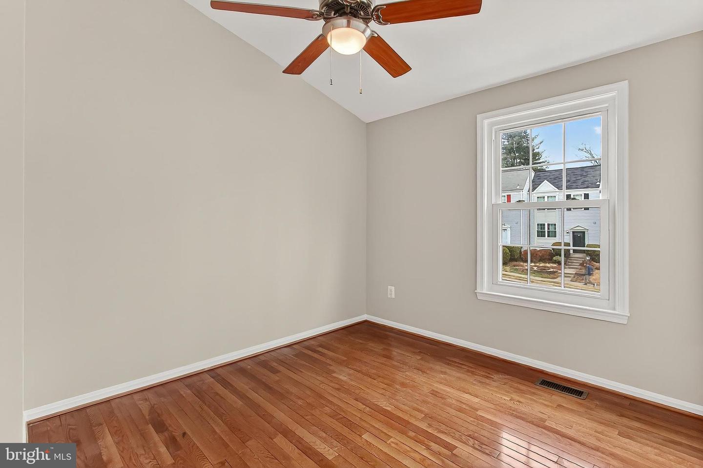 13855 LAURA RATCLIFF CT, CENTREVILLE, Virginia 20121, 3 Bedrooms Bedrooms, ,2 BathroomsBathrooms,Residential,For sale,13855 LAURA RATCLIFF CT,VAFX2285964 MLS # VAFX2285964