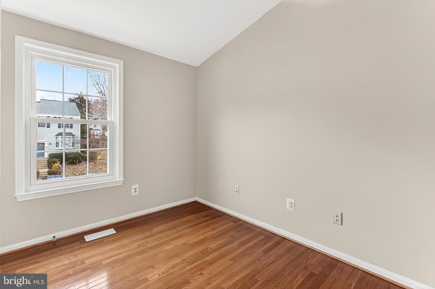 13855 LAURA RATCLIFF CT, CENTREVILLE, Virginia 20121, 3 Bedrooms Bedrooms, ,2 BathroomsBathrooms,Residential,For sale,13855 LAURA RATCLIFF CT,VAFX2285964 MLS # VAFX2285964