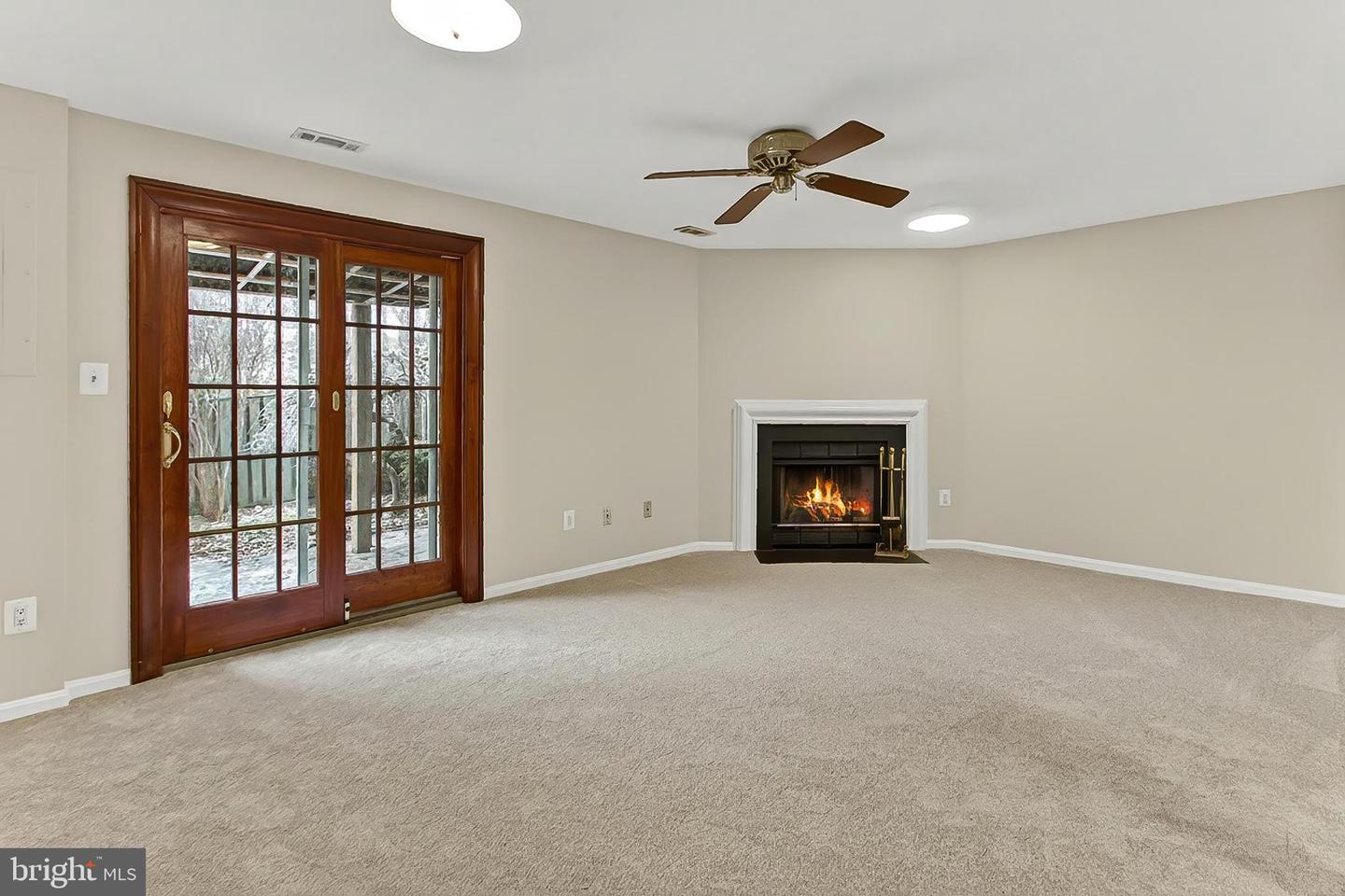 13855 LAURA RATCLIFF CT, CENTREVILLE, Virginia 20121, 3 Bedrooms Bedrooms, ,2 BathroomsBathrooms,Residential,For sale,13855 LAURA RATCLIFF CT,VAFX2285964 MLS # VAFX2285964