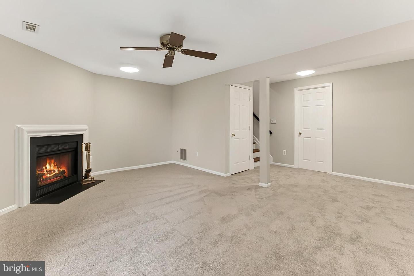 13855 LAURA RATCLIFF CT, CENTREVILLE, Virginia 20121, 3 Bedrooms Bedrooms, ,2 BathroomsBathrooms,Residential,For sale,13855 LAURA RATCLIFF CT,VAFX2285964 MLS # VAFX2285964