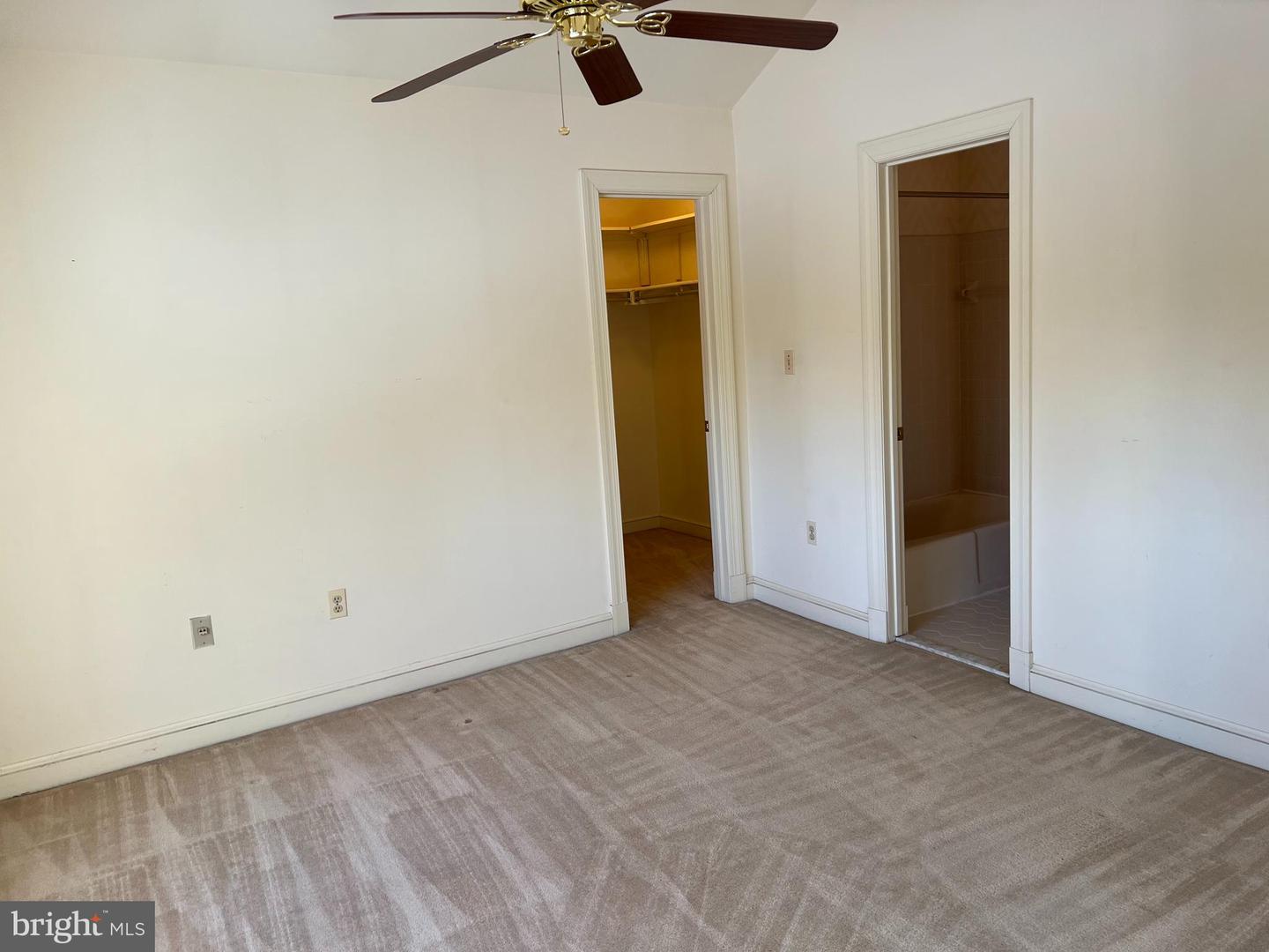 13888 COVANTRY LN, GAINESVILLE, Virginia 20155, 3 Bedrooms Bedrooms, ,2 BathroomsBathrooms,Residential,For sale,13888 COVANTRY LN,VAPW2110646 MLS # VAPW2110646