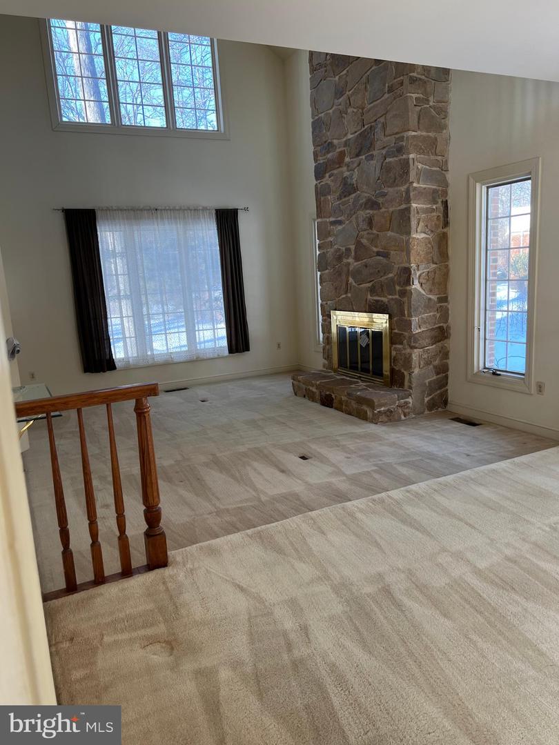 13888 COVANTRY LN, GAINESVILLE, Virginia 20155, 3 Bedrooms Bedrooms, ,2 BathroomsBathrooms,Residential,For sale,13888 COVANTRY LN,VAPW2110646 MLS # VAPW2110646