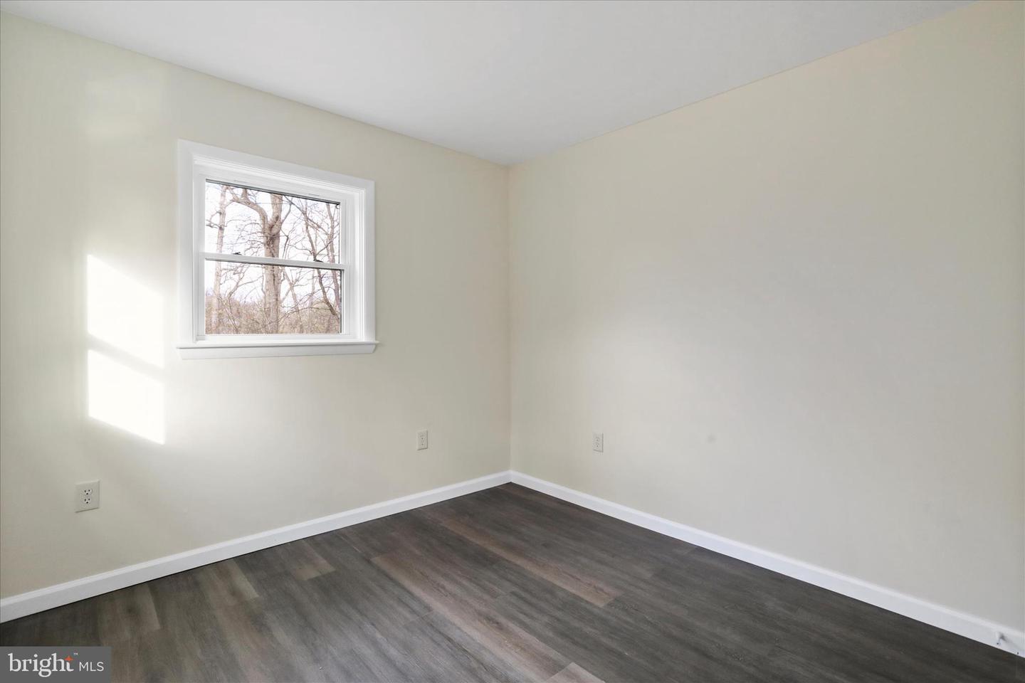 244 HICKORY RD, FRONT ROYAL, Virginia 22630, 2 Bedrooms Bedrooms, ,1 BathroomBathrooms,Residential,For sale,244 HICKORY RD,VAWR2013140 MLS # VAWR2013140