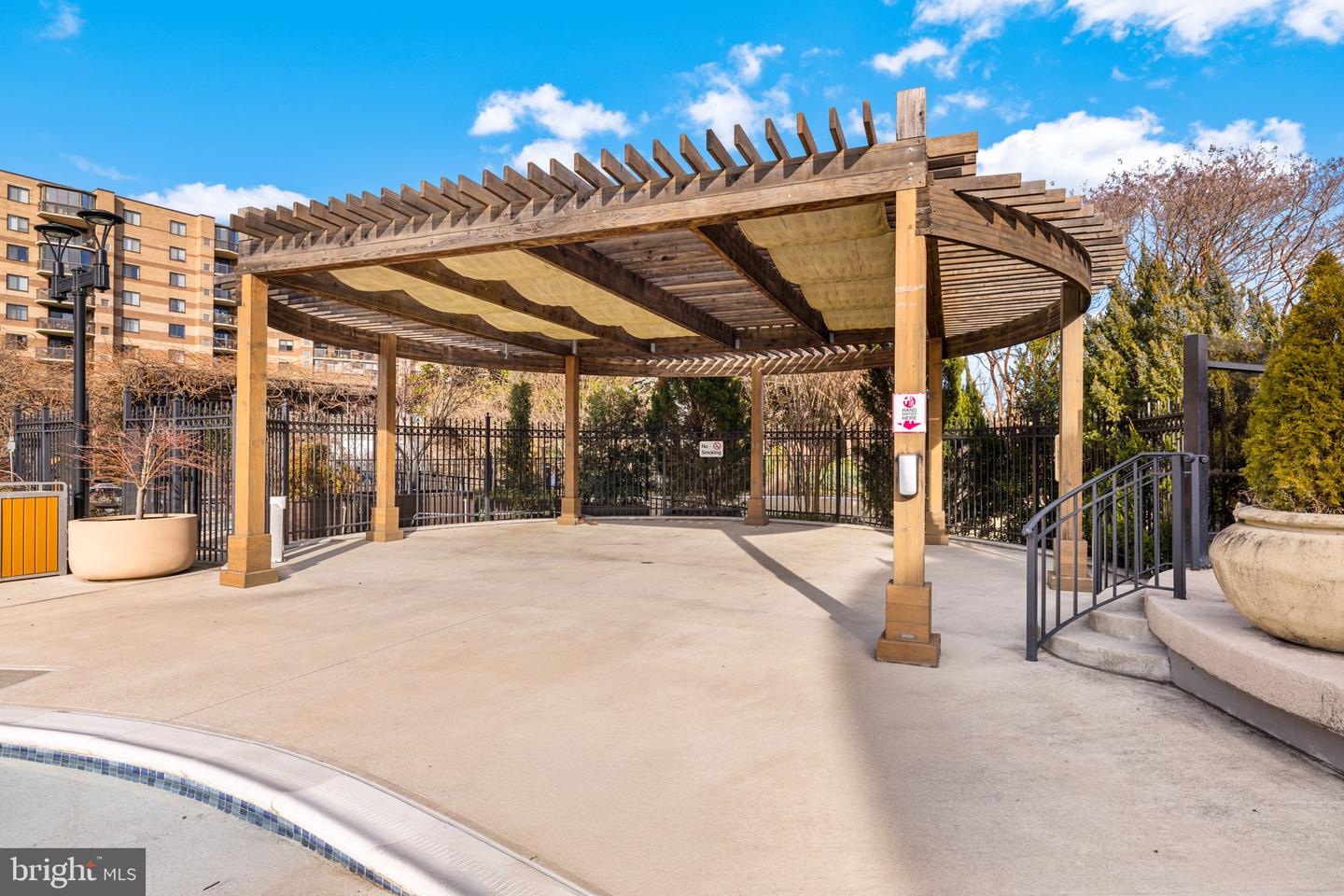 8380 GREENSBORO DR #221, MCLEAN, Virginia 22102, 2 Bedrooms Bedrooms, ,2 BathroomsBathrooms,Residential,For sale,8380 GREENSBORO DR #221,VAFX2285738 MLS # VAFX2285738