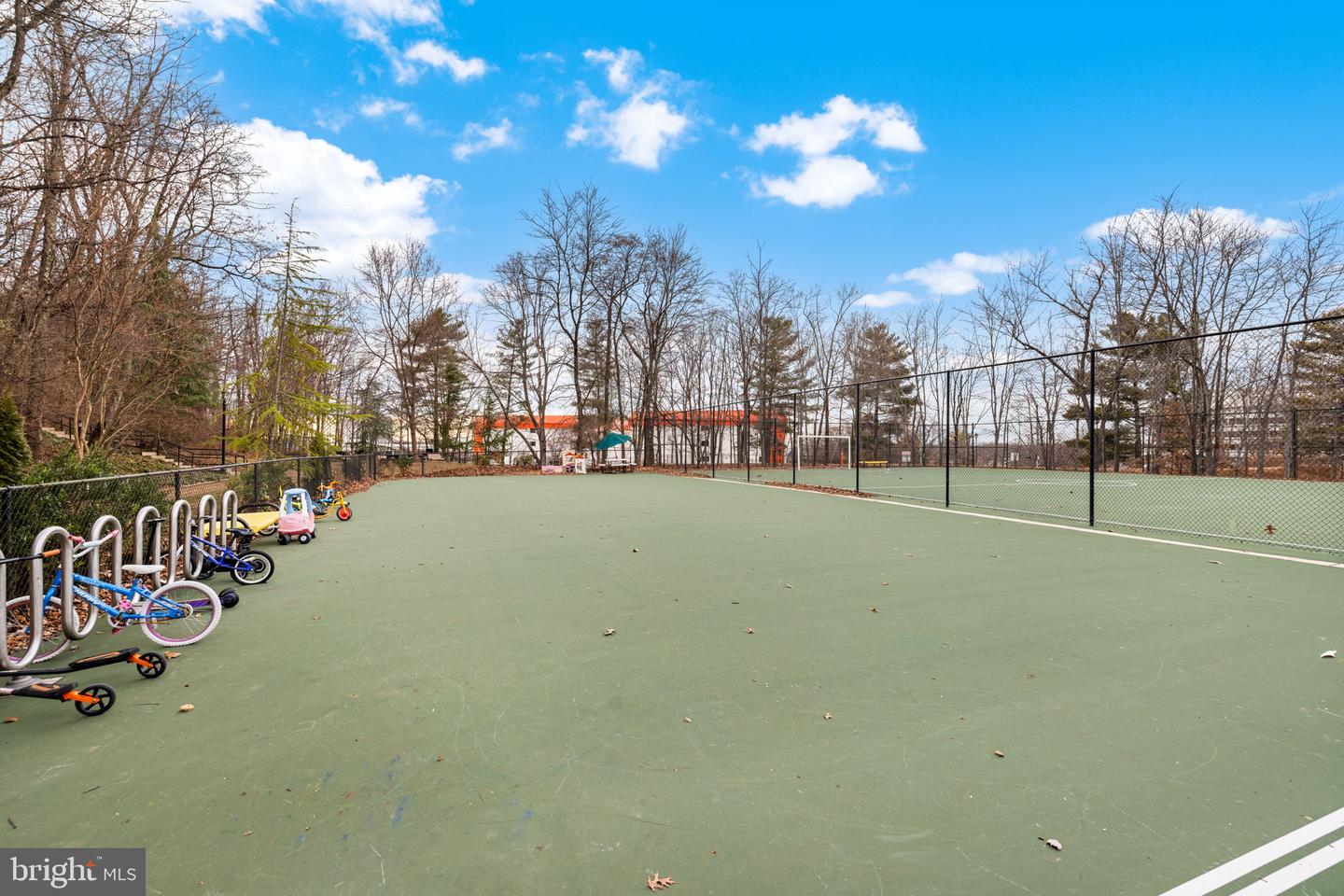 8380 GREENSBORO DR #221, MCLEAN, Virginia 22102, 2 Bedrooms Bedrooms, ,2 BathroomsBathrooms,Residential,For sale,8380 GREENSBORO DR #221,VAFX2285738 MLS # VAFX2285738