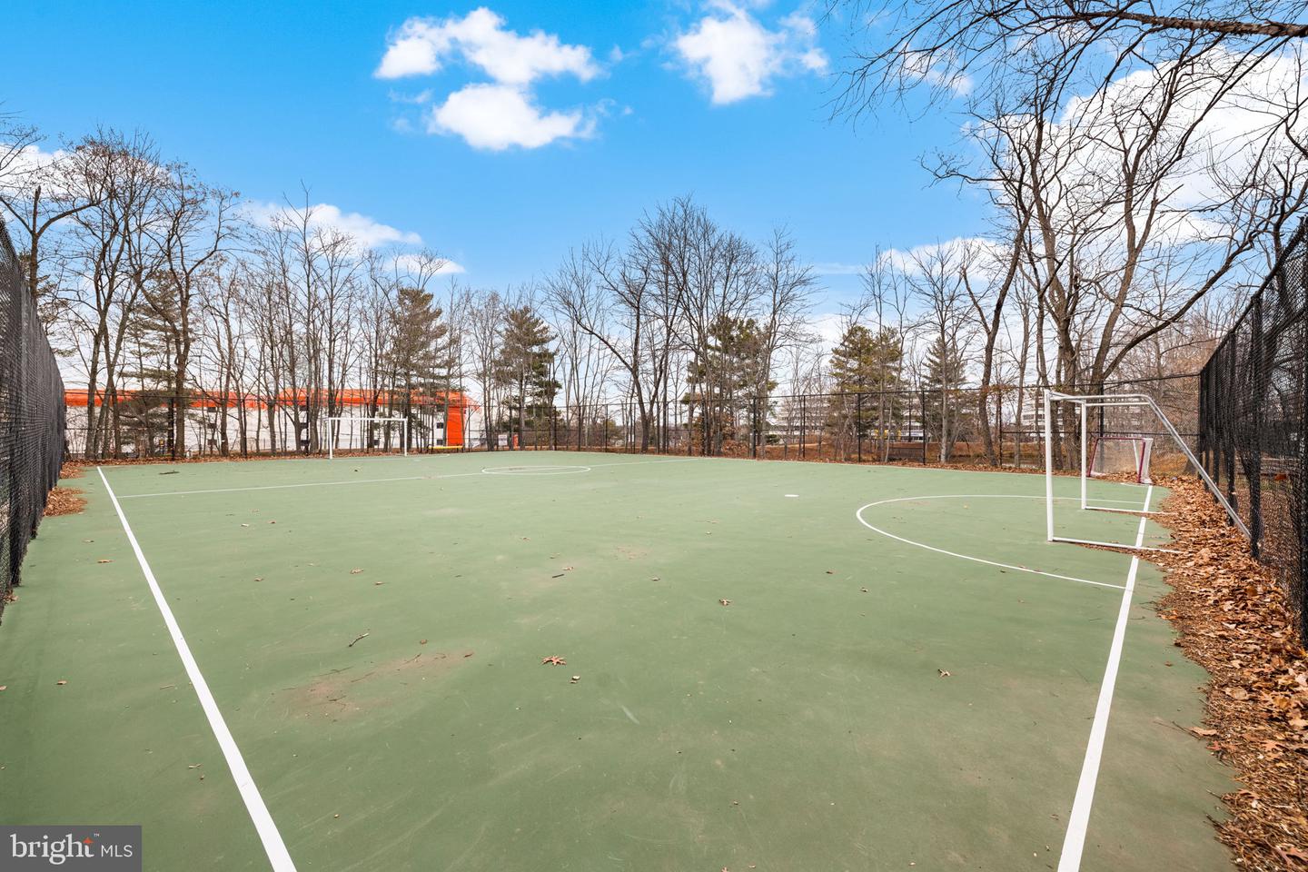 8380 GREENSBORO DR #221, MCLEAN, Virginia 22102, 2 Bedrooms Bedrooms, ,2 BathroomsBathrooms,Residential,For sale,8380 GREENSBORO DR #221,VAFX2285738 MLS # VAFX2285738