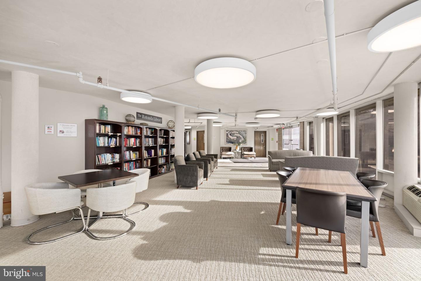 8380 GREENSBORO DR #221, MCLEAN, Virginia 22102, 2 Bedrooms Bedrooms, ,2 BathroomsBathrooms,Residential,For sale,8380 GREENSBORO DR #221,VAFX2285738 MLS # VAFX2285738