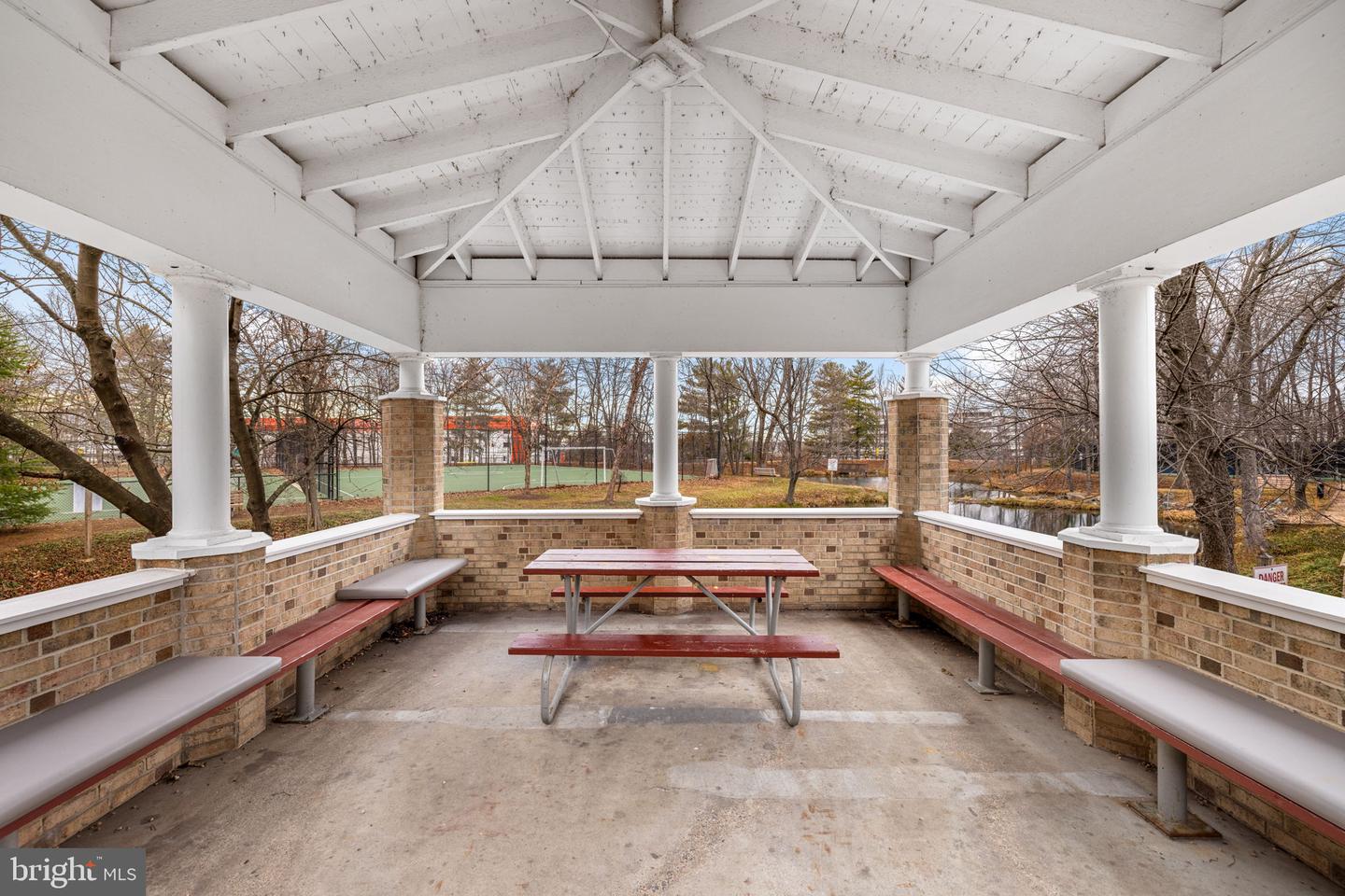 8380 GREENSBORO DR #221, MCLEAN, Virginia 22102, 2 Bedrooms Bedrooms, ,2 BathroomsBathrooms,Residential,For sale,8380 GREENSBORO DR #221,VAFX2285738 MLS # VAFX2285738