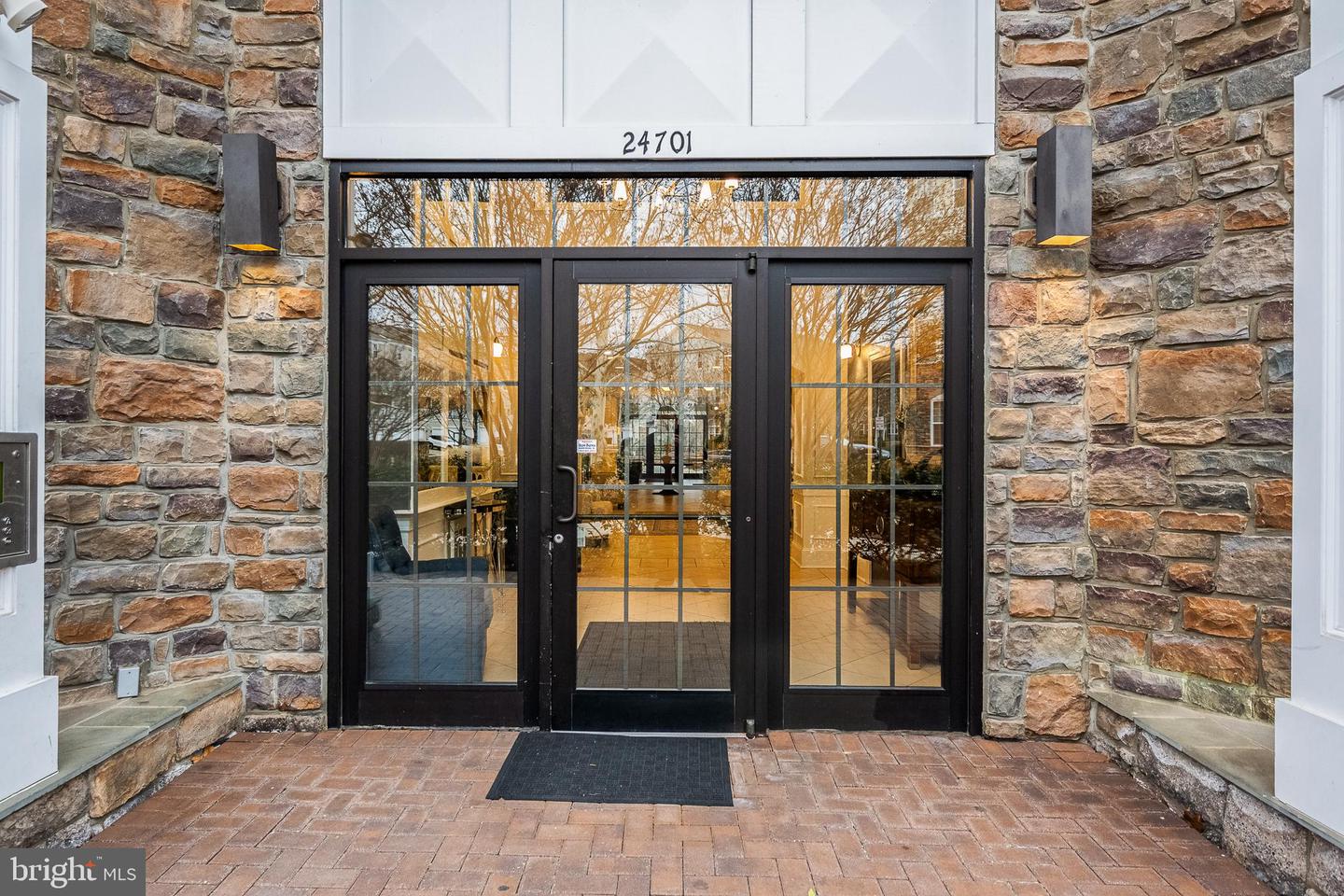 24701 BYRNE MEADOW SQ #413, ALDIE, Virginia 20105, 2 Bedrooms Bedrooms, ,2 BathroomsBathrooms,Residential,For sale,24701 BYRNE MEADOW SQ #413,VALO2114094 MLS # VALO2114094