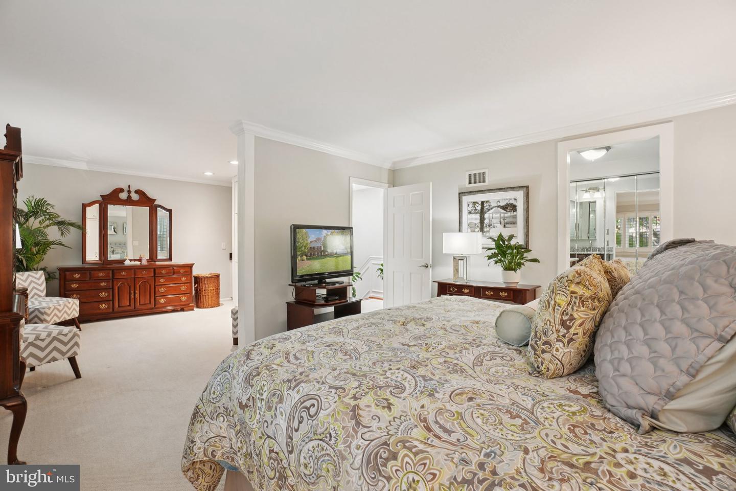 1507 LAUREL HILL RD, VIENNA, Virginia 22182, 4 Bedrooms Bedrooms, ,3 BathroomsBathrooms,Residential,For sale,1507 LAUREL HILL RD,VAFX2286102 MLS # VAFX2286102