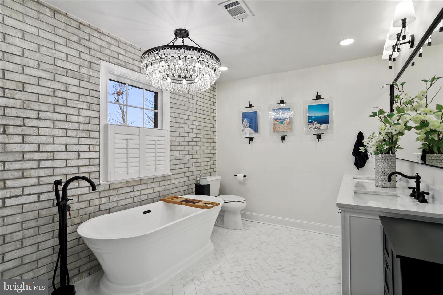 247 MCGUIRE RD, WINCHESTER, Virginia 22603, 4 Bedrooms Bedrooms, ,2 BathroomsBathrooms,Residential,For sale,247 MCGUIRE RD,VAFV2039028 MLS # VAFV2039028 247 MCGUIRE RD, WINCHESTER, Virginia 22603, 4 Bedrooms Bedrooms, ,2 BathroomsBathrooms,Residential,For sale,247 MCGUIRE RD,VAFV2039028 MLS # VAFV2039028