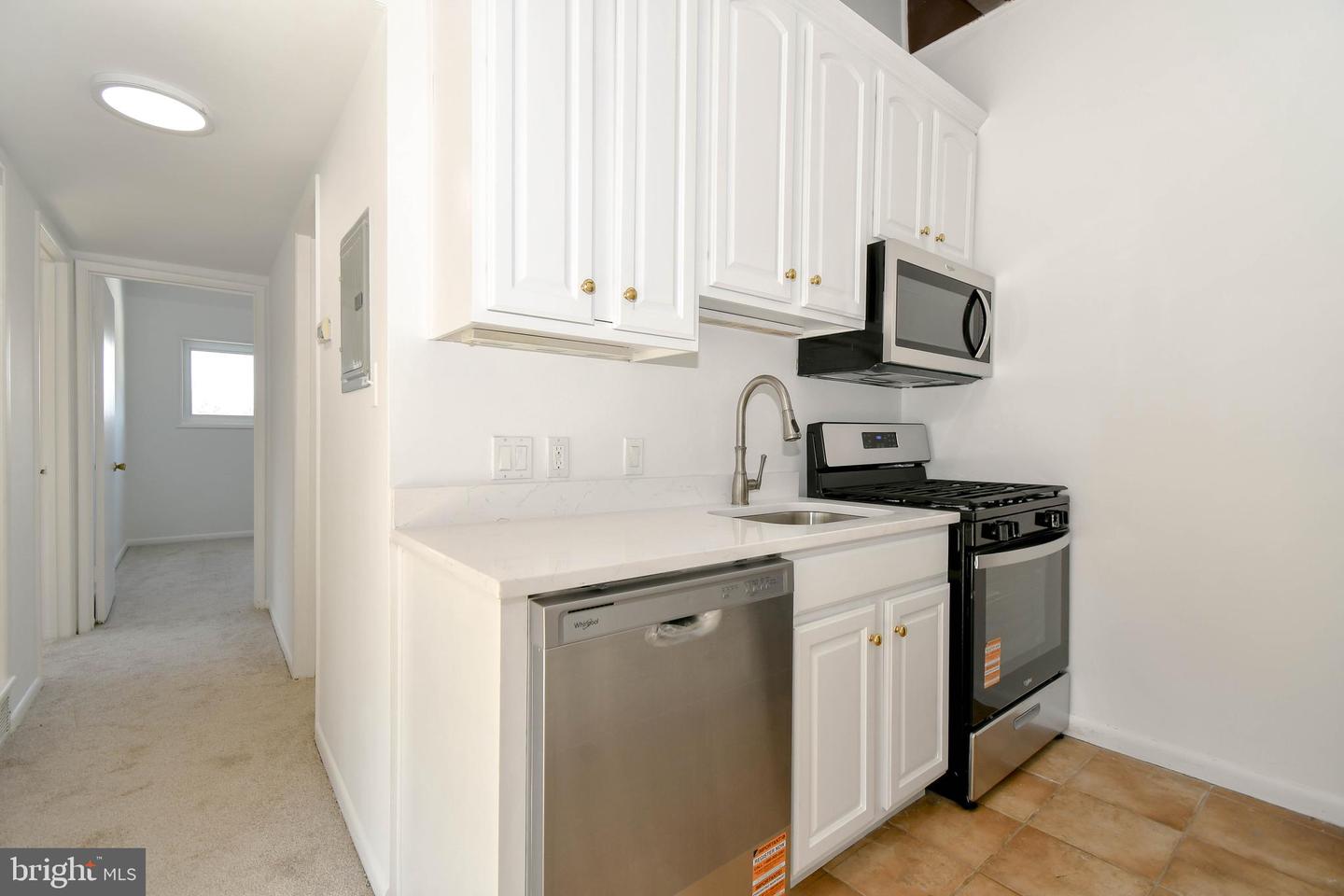 4267 AMERICANA DR #203, ANNANDALE, Virginia 22003, 2 Bedrooms Bedrooms, ,1 BathroomBathrooms,Residential,For sale,4267 AMERICANA DR #203,VAFX2286104 MLS # VAFX2286104 4267 AMERICANA DR #203, ANNANDALE, Virginia 22003, 2 Bedrooms Bedrooms, ,1 BathroomBathrooms,Residential,For sale,4267 AMERICANA DR #203,VAFX2286104 MLS # VAFX2286104