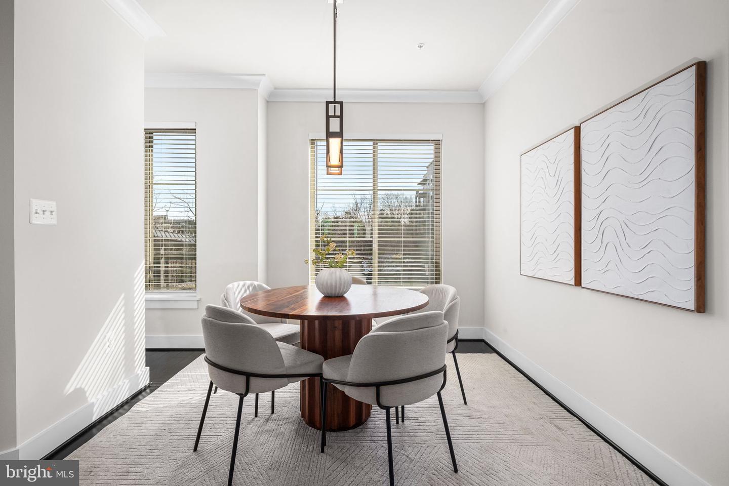 4973 LAKESIDE XING, CHANTILLY, Virginia 20151, 3 Bedrooms Bedrooms, ,3 BathroomsBathrooms,Residential,For sale,4973 LAKESIDE XING,VAFX2286180 MLS # VAFX2286180