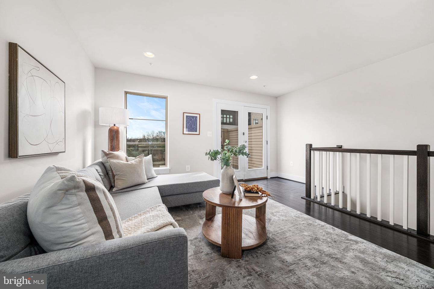 4973 LAKESIDE XING, CHANTILLY, Virginia 20151, 3 Bedrooms Bedrooms, ,3 BathroomsBathrooms,Residential,For sale,4973 LAKESIDE XING,VAFX2286180 MLS # VAFX2286180