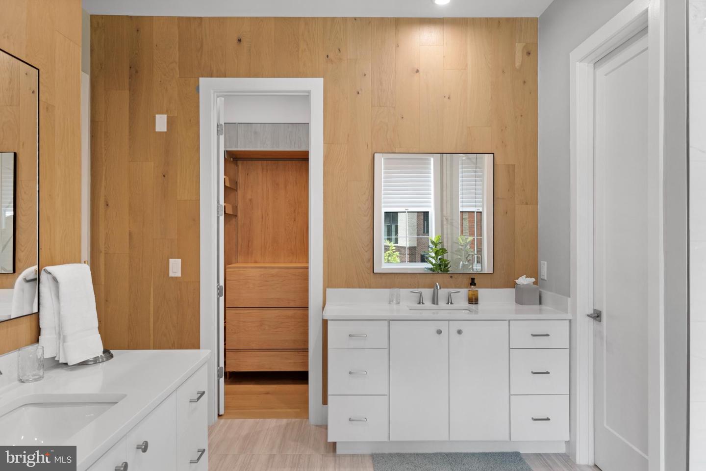 43442 CROSON LN #100, ASHBURN, Virginia 20148, 3 Bedrooms Bedrooms, ,3 BathroomsBathrooms,Residential,For sale,43442 CROSON LN #100,VALO2114130 MLS # VALO2114130