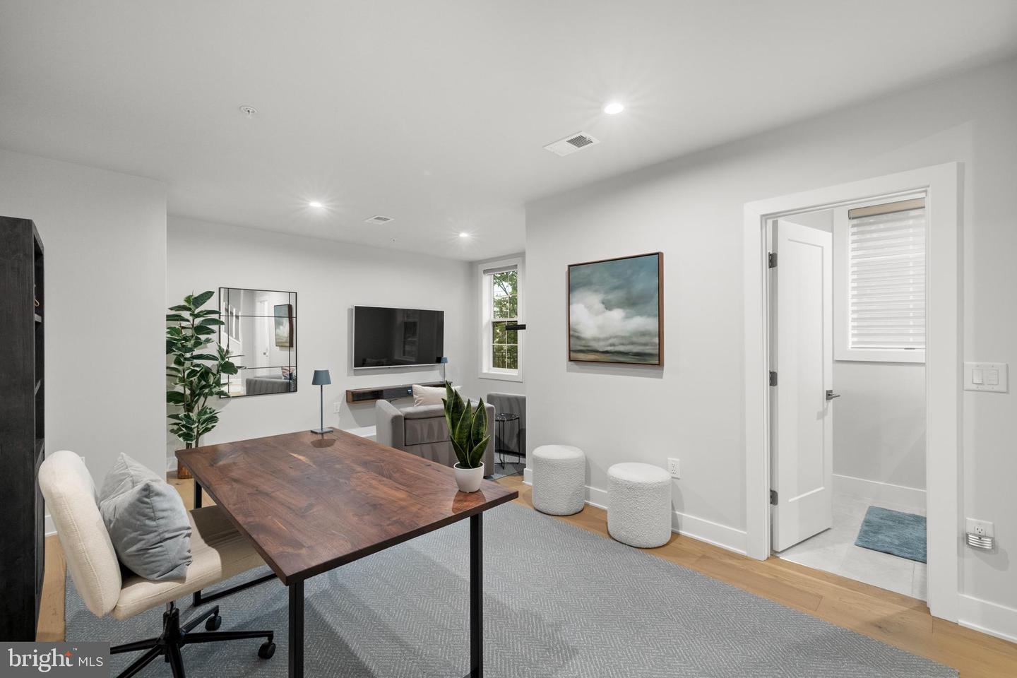 43442 CROSON LN #100, ASHBURN, Virginia 20148, 3 Bedrooms Bedrooms, ,3 BathroomsBathrooms,Residential,For sale,43442 CROSON LN #100,VALO2114130 MLS # VALO2114130