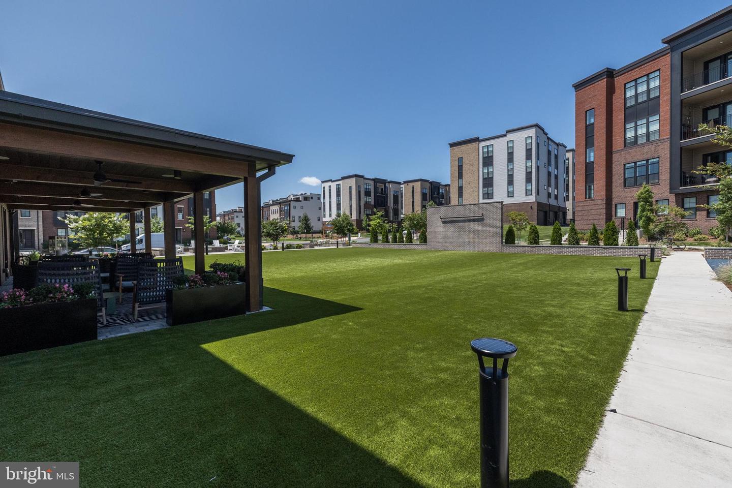 43442 CROSON LN #100, ASHBURN, Virginia 20148, 3 Bedrooms Bedrooms, ,3 BathroomsBathrooms,Residential,For sale,43442 CROSON LN #100,VALO2114130 MLS # VALO2114130