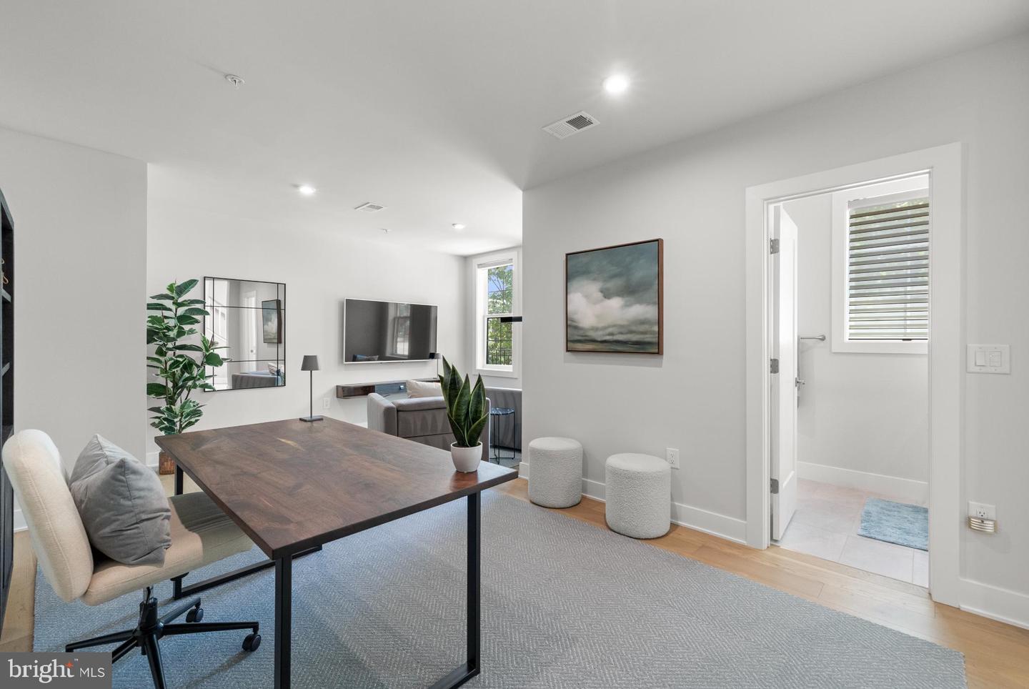 43442 CROSON LN #100, ASHBURN, Virginia 20148, 3 Bedrooms Bedrooms, ,3 BathroomsBathrooms,Residential,For sale,43442 CROSON LN #100,VALO2114130 MLS # VALO2114130